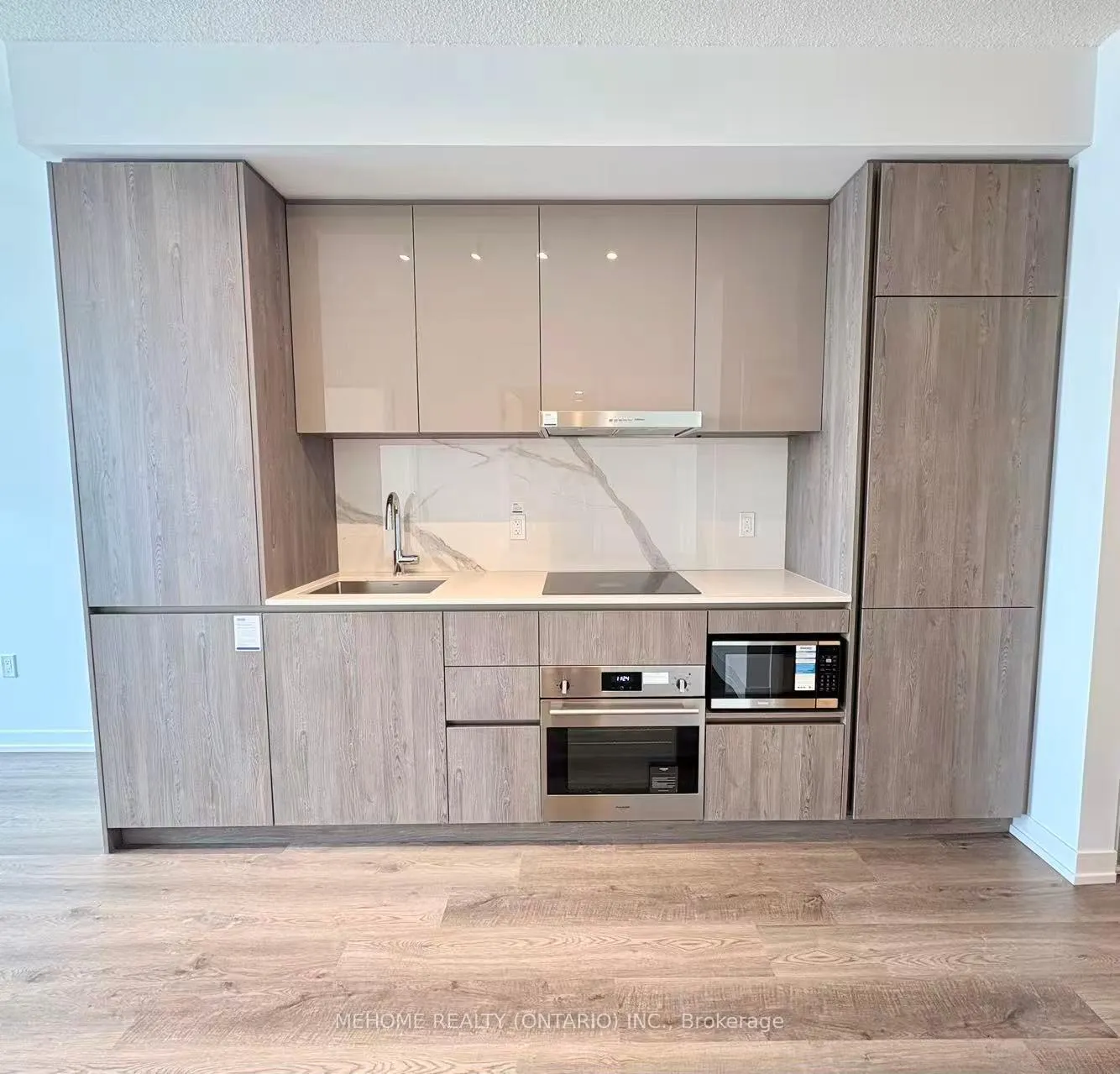 Photo 8 of Unit 5210, 8 Interchange Way, Vaughan, Vaughan Corporate Centre — HOMEH