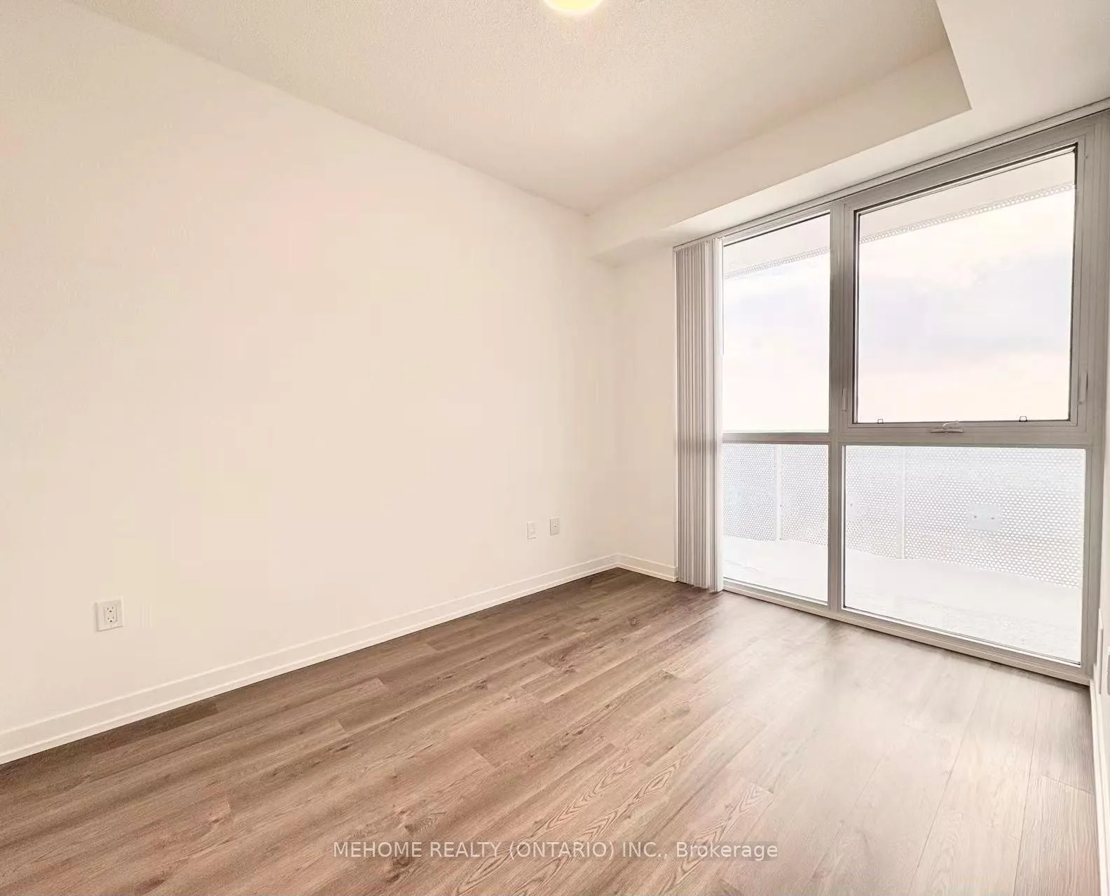 Photo 10 of Unit 5210, 8 Interchange Way, Vaughan, Vaughan Corporate Centre — HOMEH