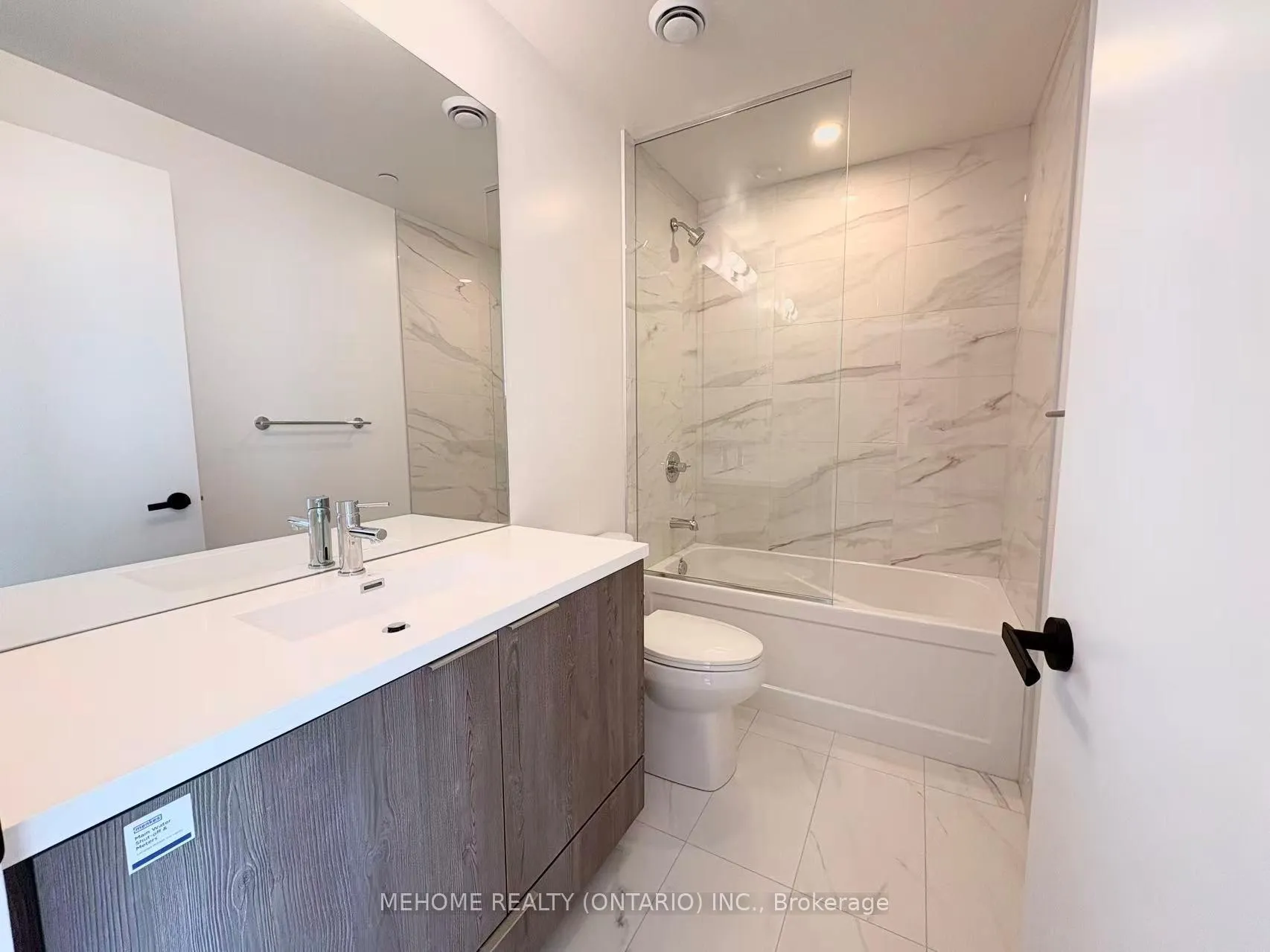 Photo 13 of Unit 5210, 8 Interchange Way, Vaughan, Vaughan Corporate Centre — HOMEH