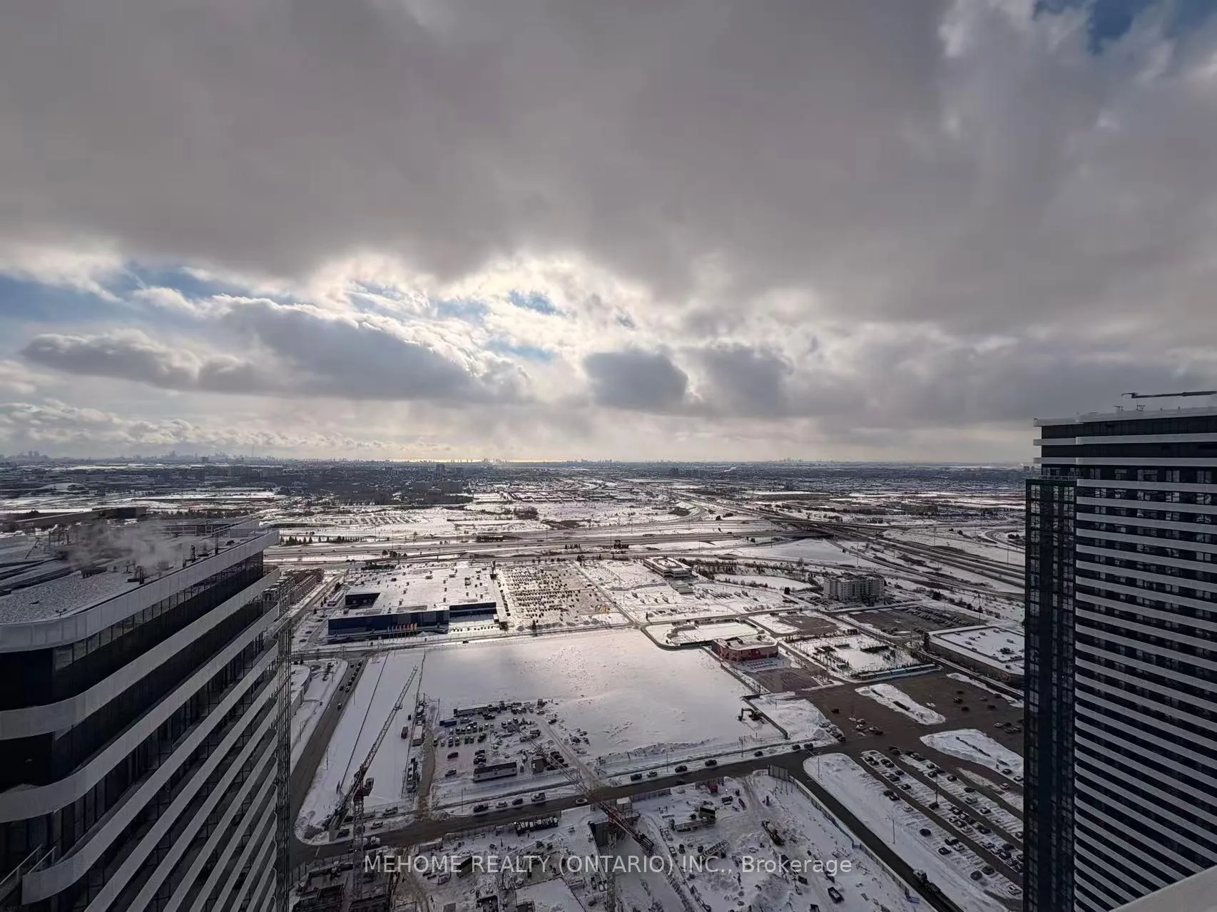 Photo 17 of Unit 5210, 8 Interchange Way, Vaughan, Vaughan Corporate Centre — HOMEH