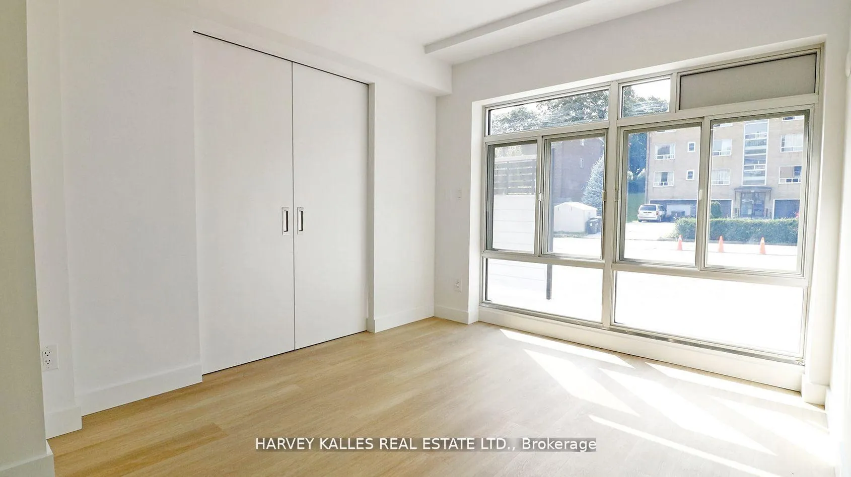 Photo 10 of Unit 7, 23 Cannon Road, Etobicoke, Stonegate-Queensway — HOMEH