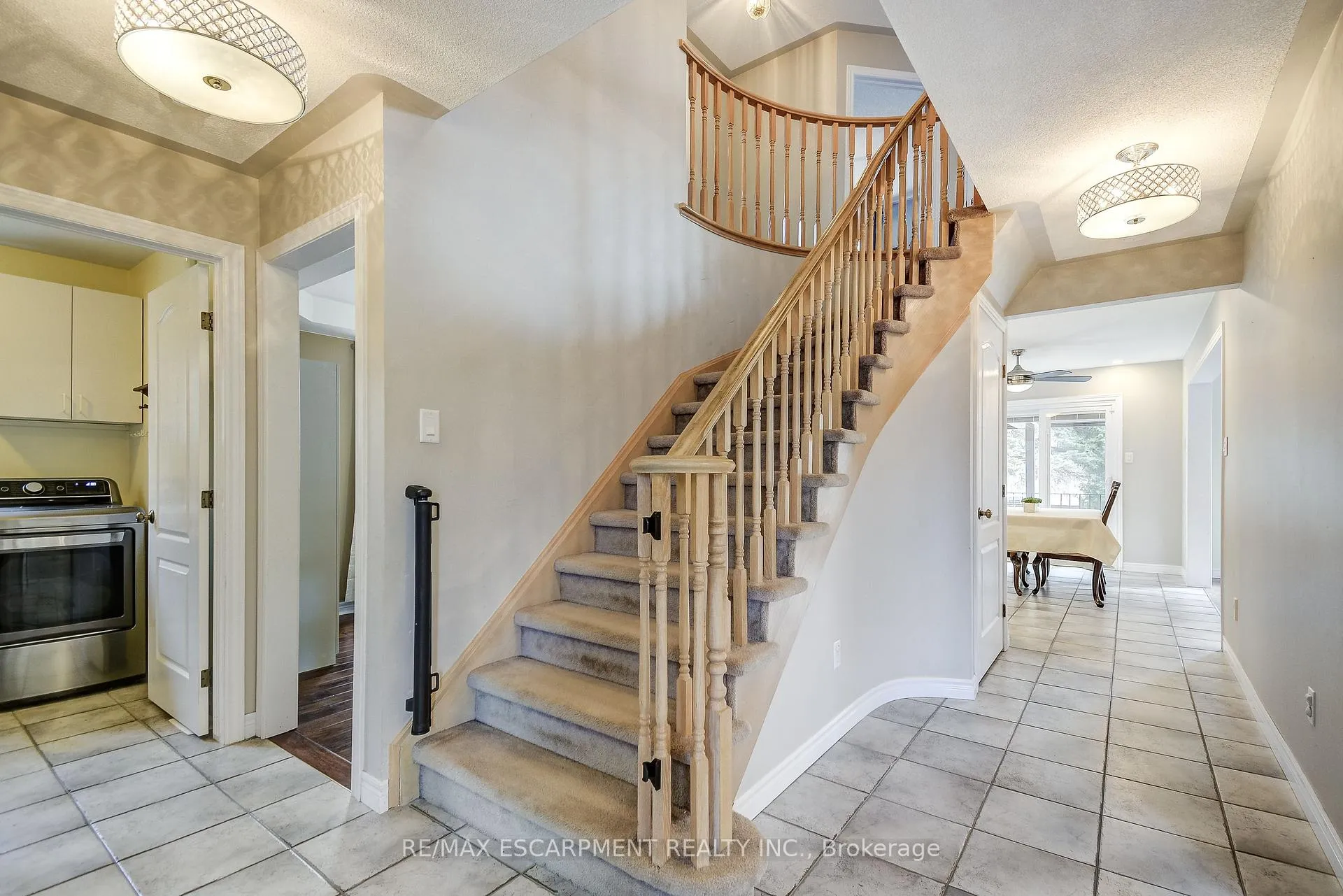 Photo 8 of 20 Derbyshire Street, Hamilton, Ancaster — HOMEH