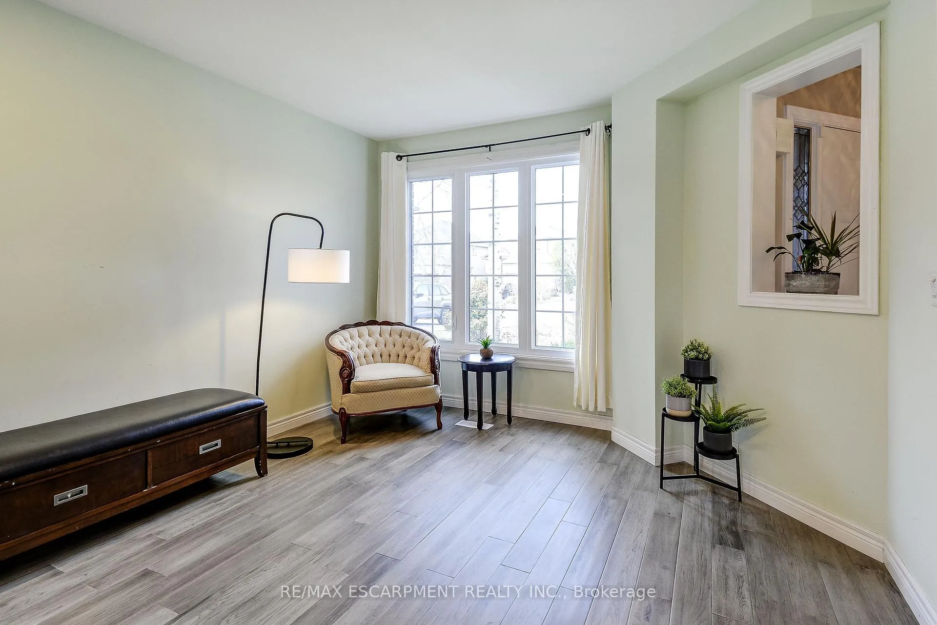 Photo 11 of 20 Derbyshire Street, Hamilton, Ancaster — HOMEH