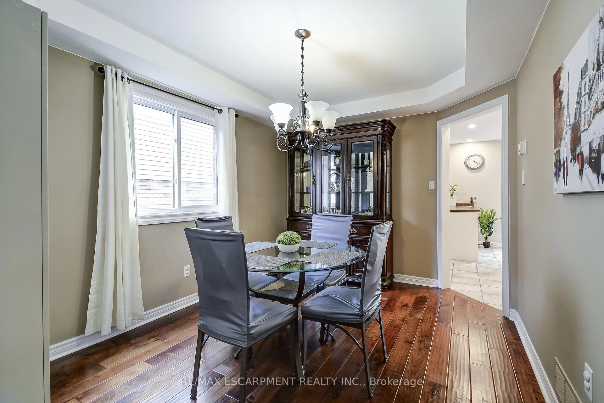 Photo 23 of 20 Derbyshire Street, Hamilton, Ancaster — HOMEH