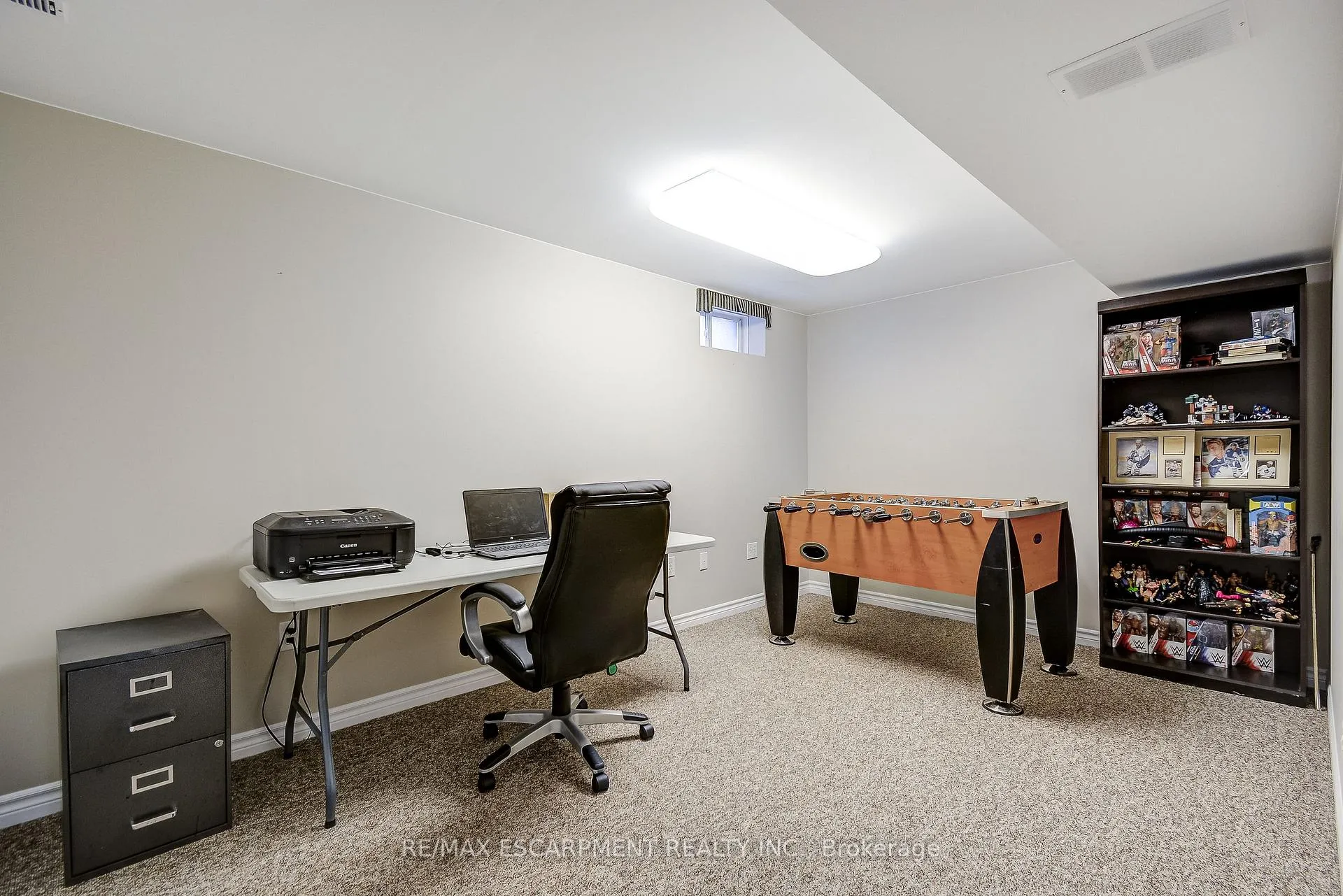 Photo 43 of 20 Derbyshire Street, Hamilton, Ancaster — HOMEH