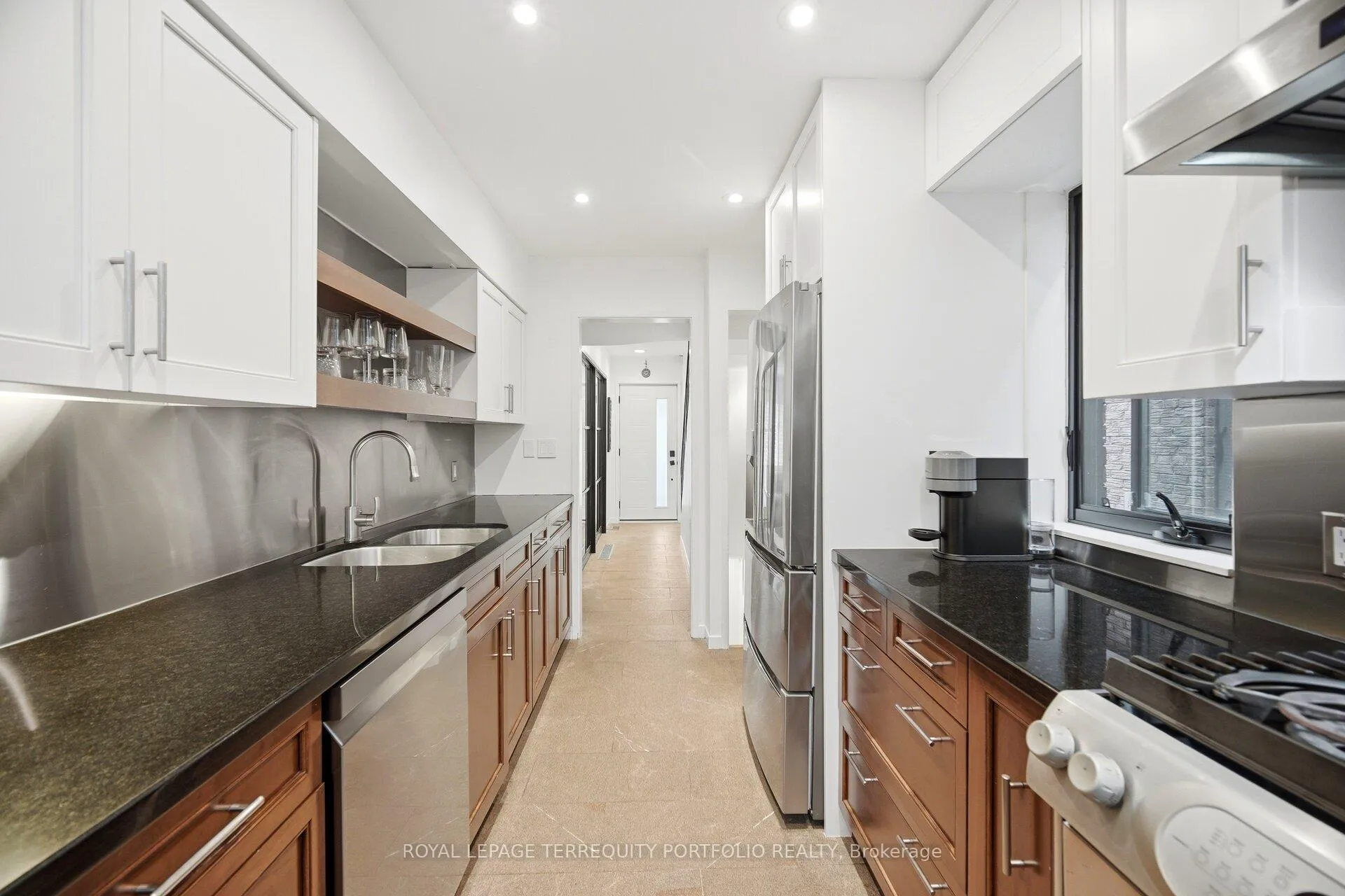 Photo 10 of 34 Donegall Drive, Toronto, Leaside — HOMEH
