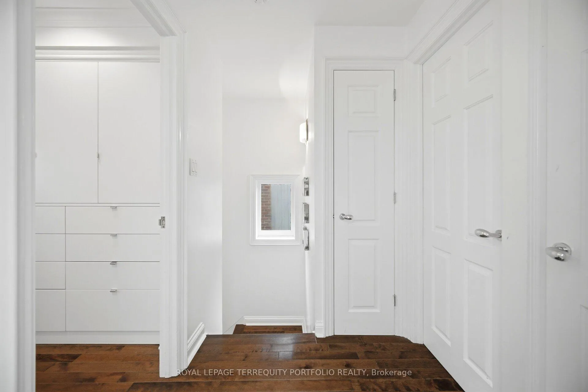Photo 22 of 34 Donegall Drive, Toronto, Leaside — HOMEH
