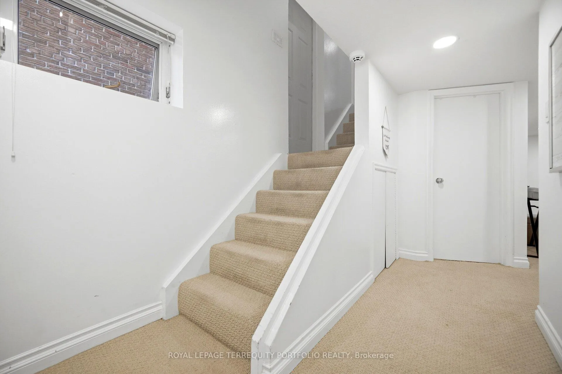 Photo 31 of 34 Donegall Drive, Toronto, Leaside — HOMEH