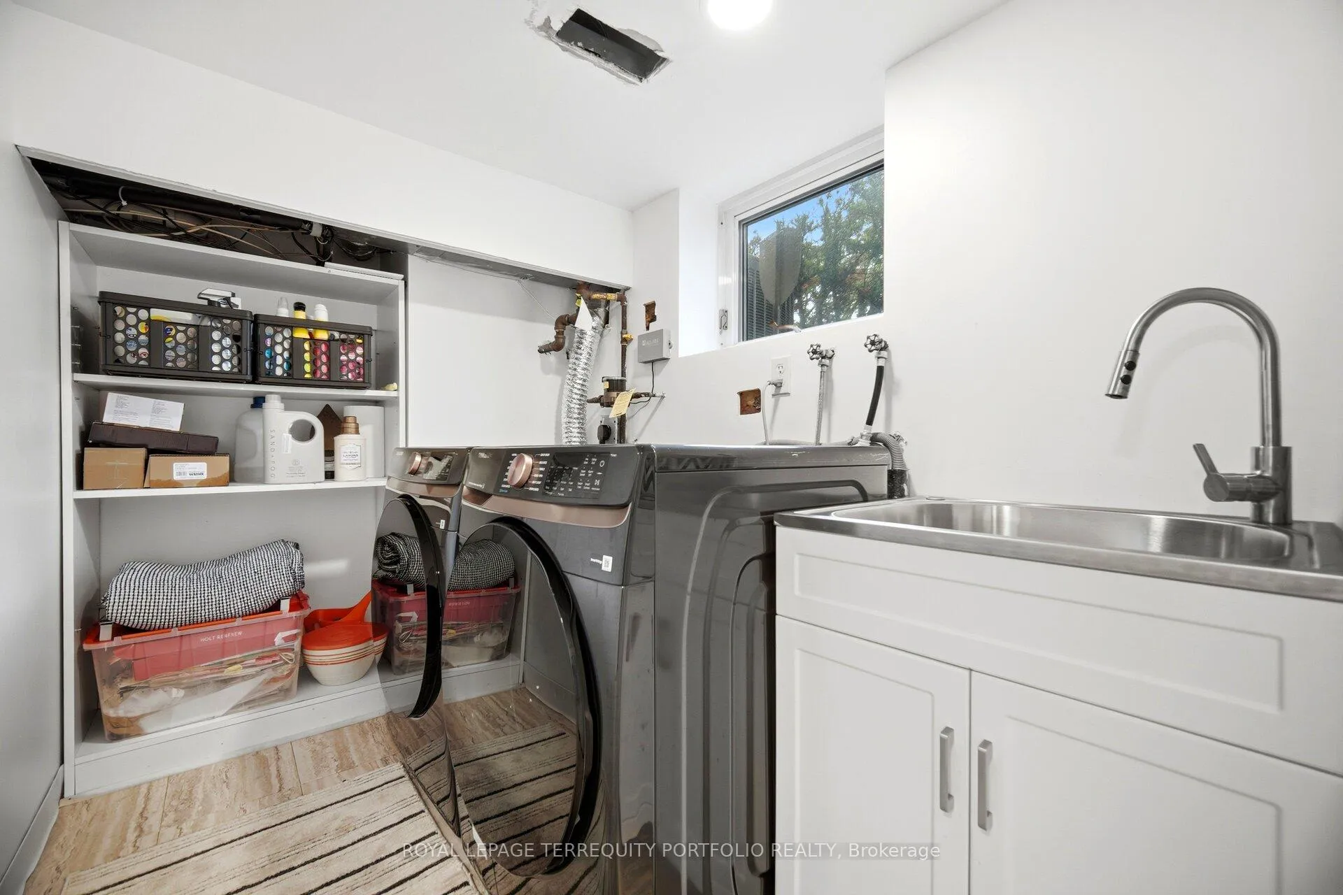 Photo 37 of 34 Donegall Drive, Toronto, Leaside — HOMEH