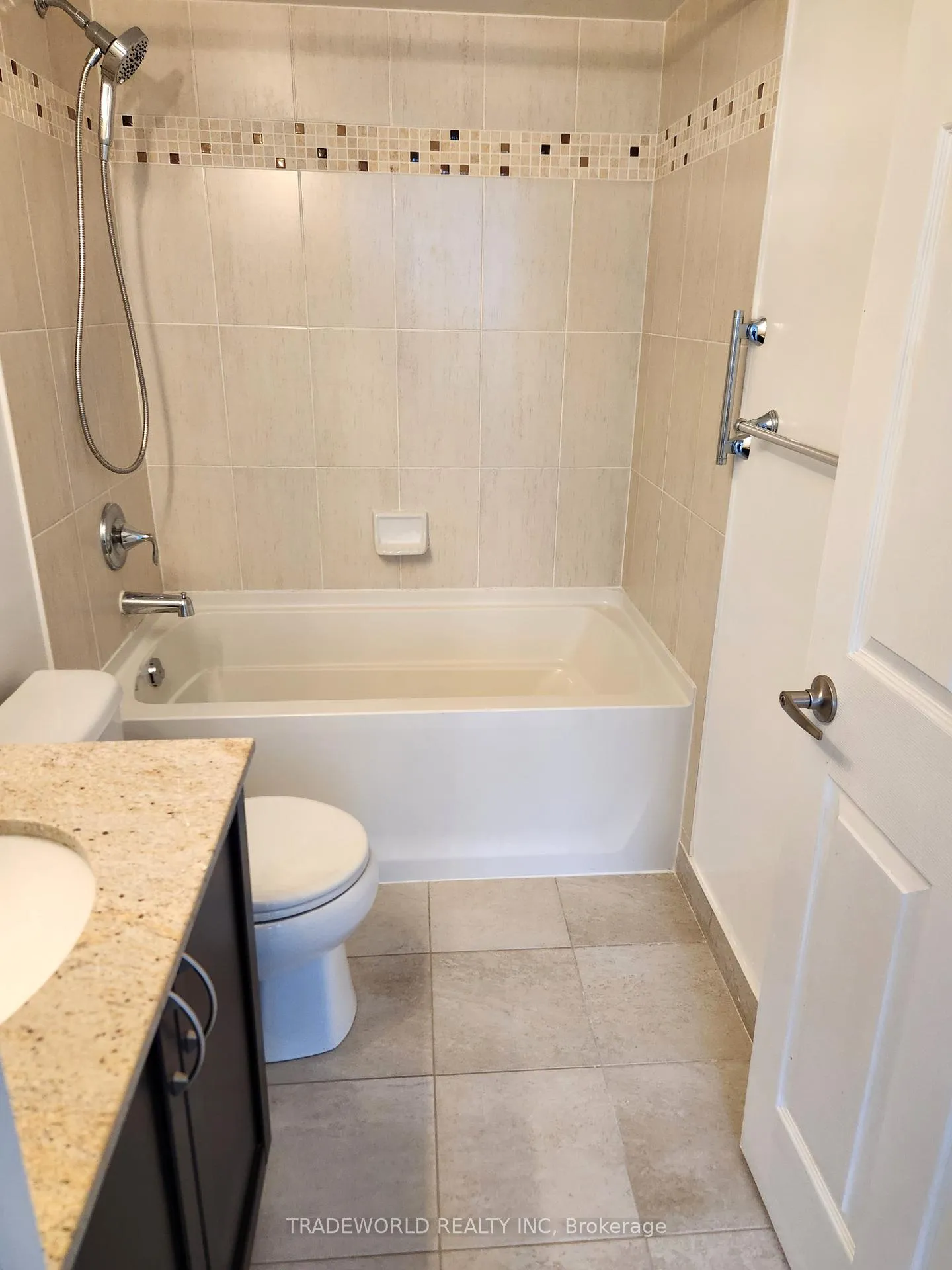 Photo 7 of Unit Ph4, 73 King William Crescent, Richmond Hill, Langstaff — HOMEH