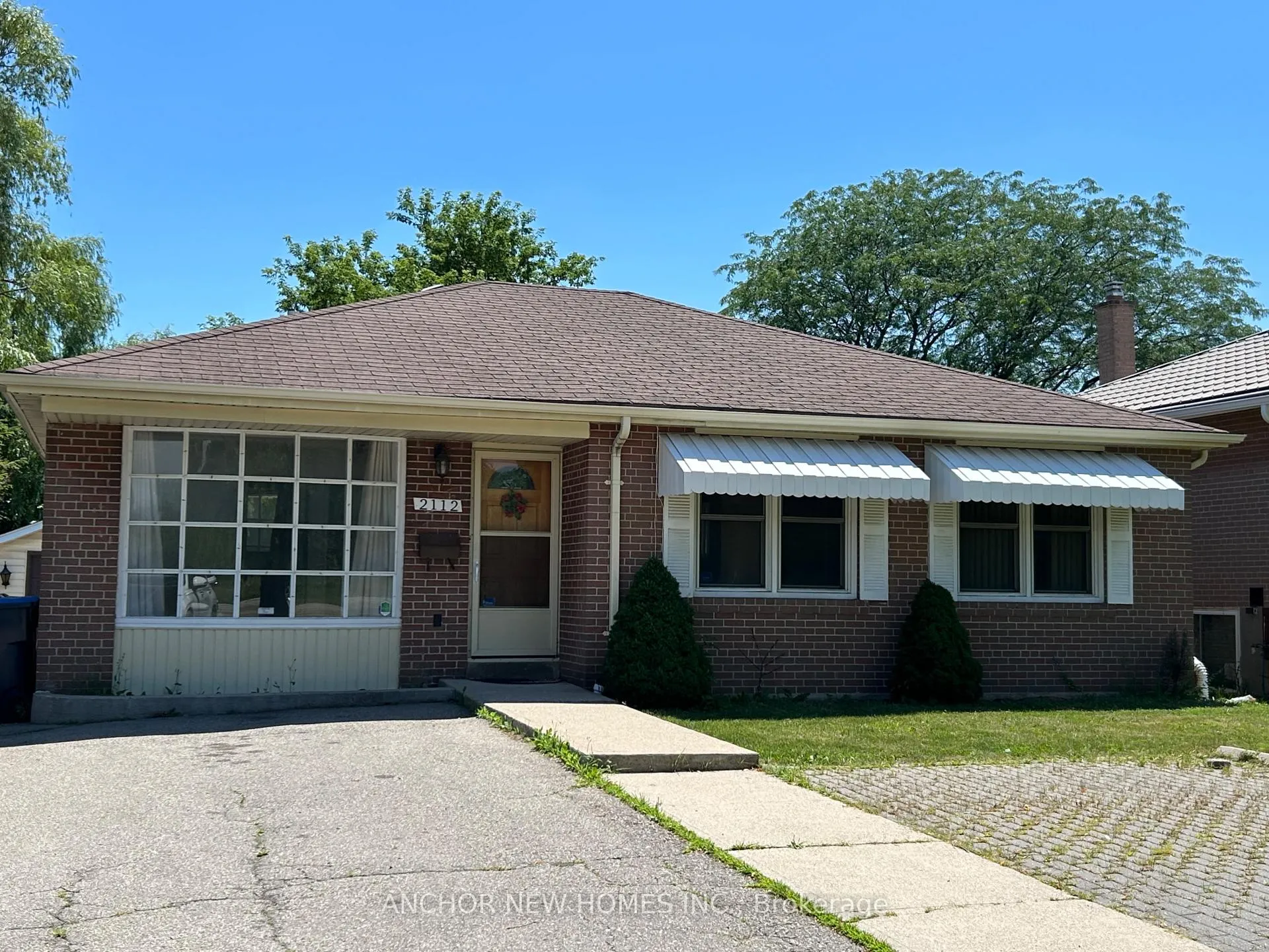 Photo 1 of Unit MAIN, 2112 Truscott Drive, Mississauga, Clarkson — HOMEH