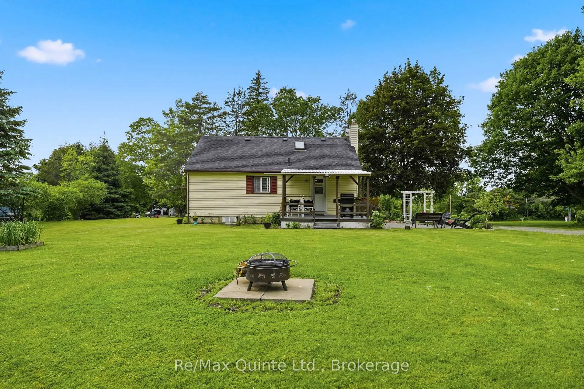 Photo 40 of 97C County Road 18, Prince Edward County, Athol Ward — HOMEH