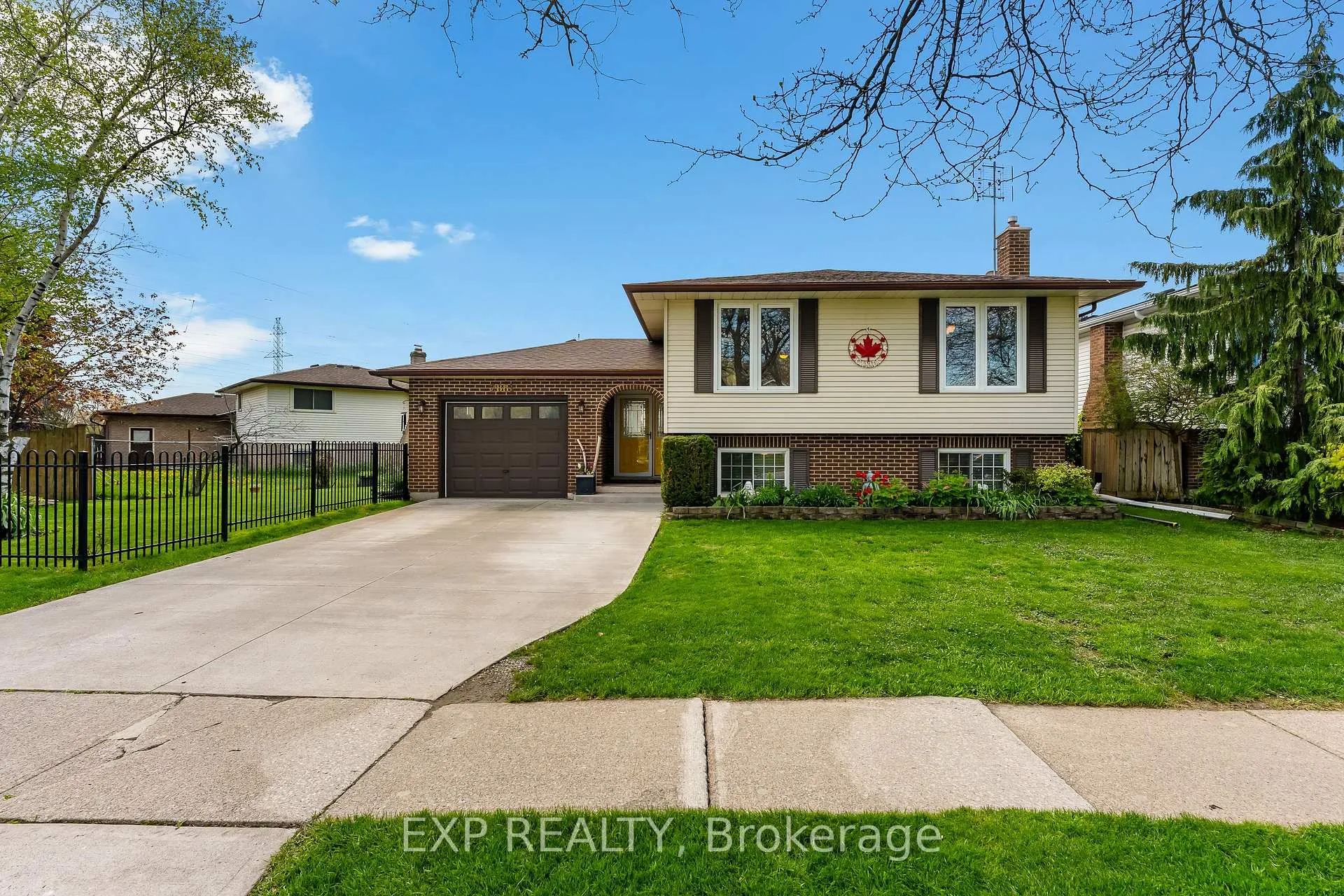 Photo 1 of 2881 Olden Avenue, Niagara Falls, Casey — HOMEH