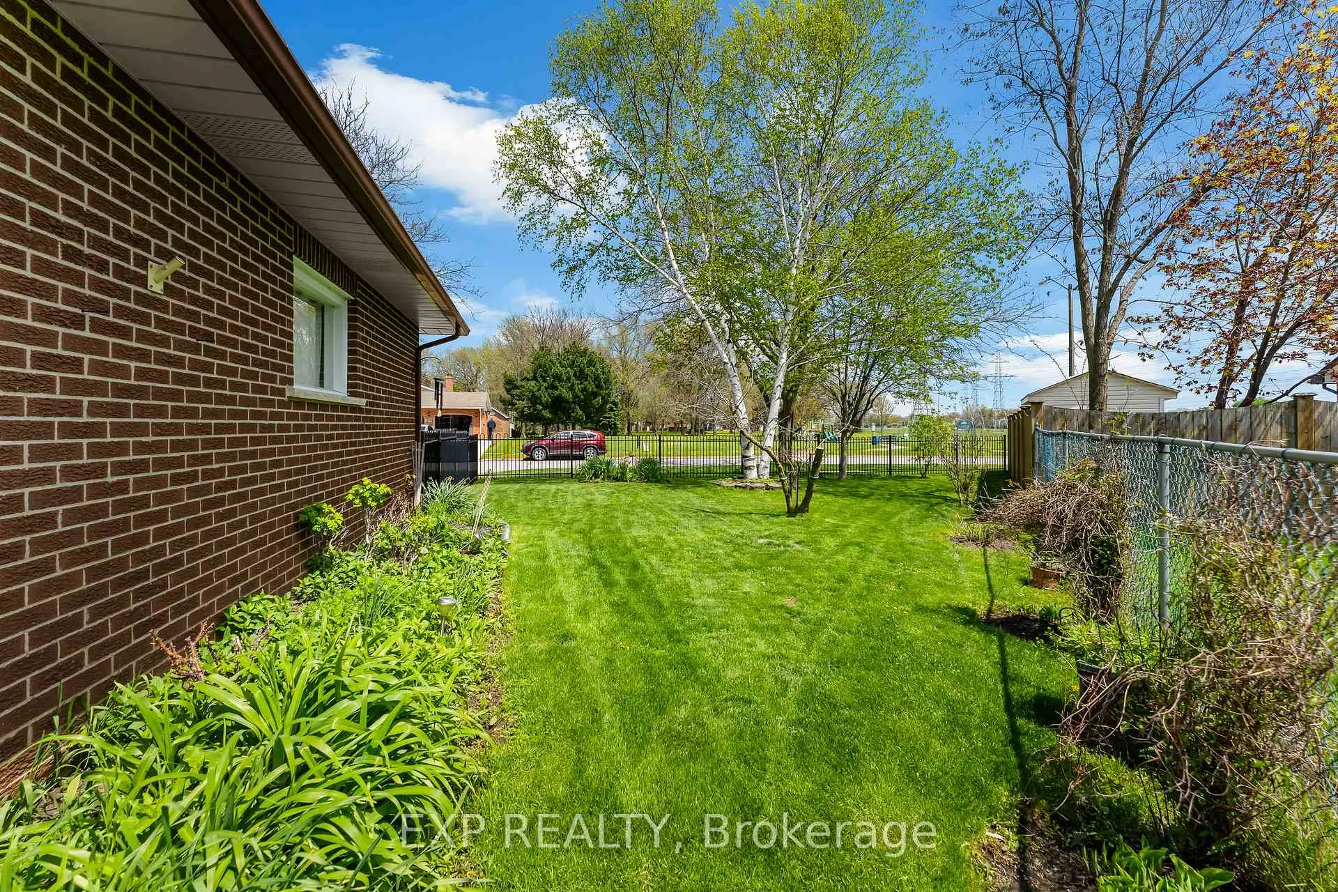Photo 36 of 2881 Olden Avenue, Niagara Falls, Casey — HOMEH