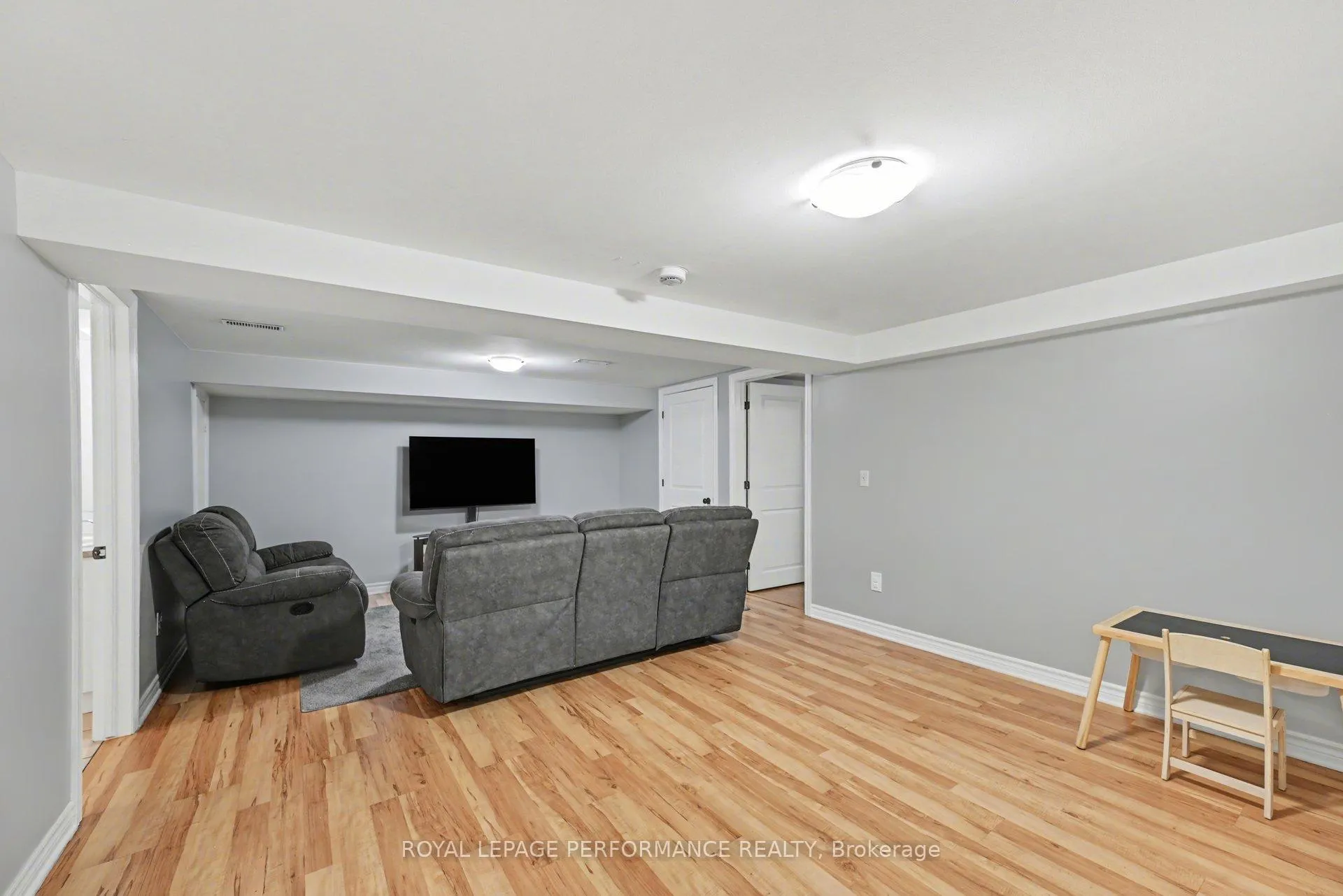 Photo 23 of 15 Forget Street, Russell, Embrun — HOMEH