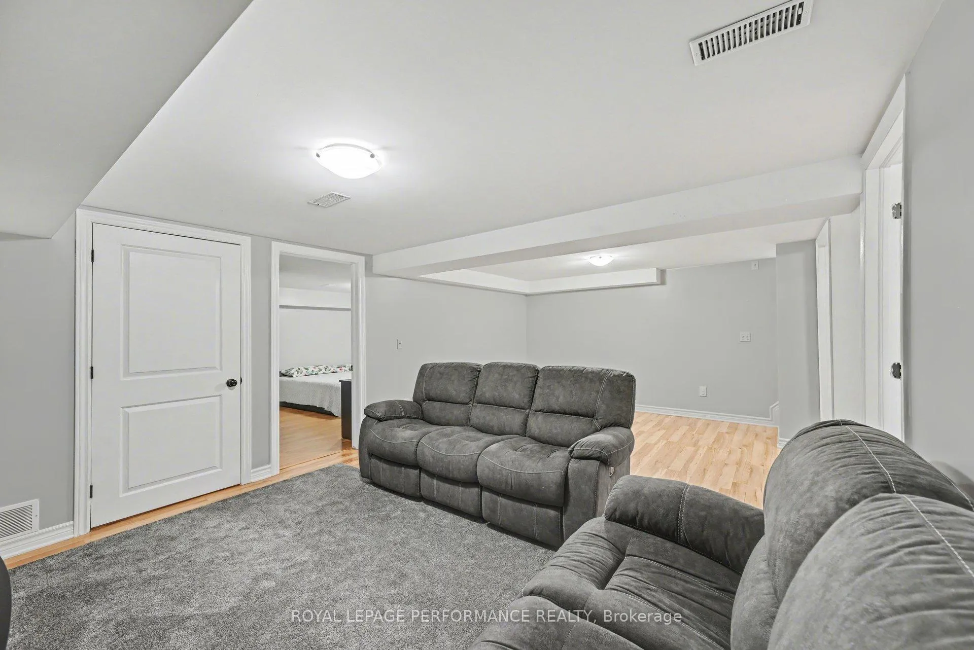Photo 26 of 15 Forget Street, Russell, Embrun — HOMEH