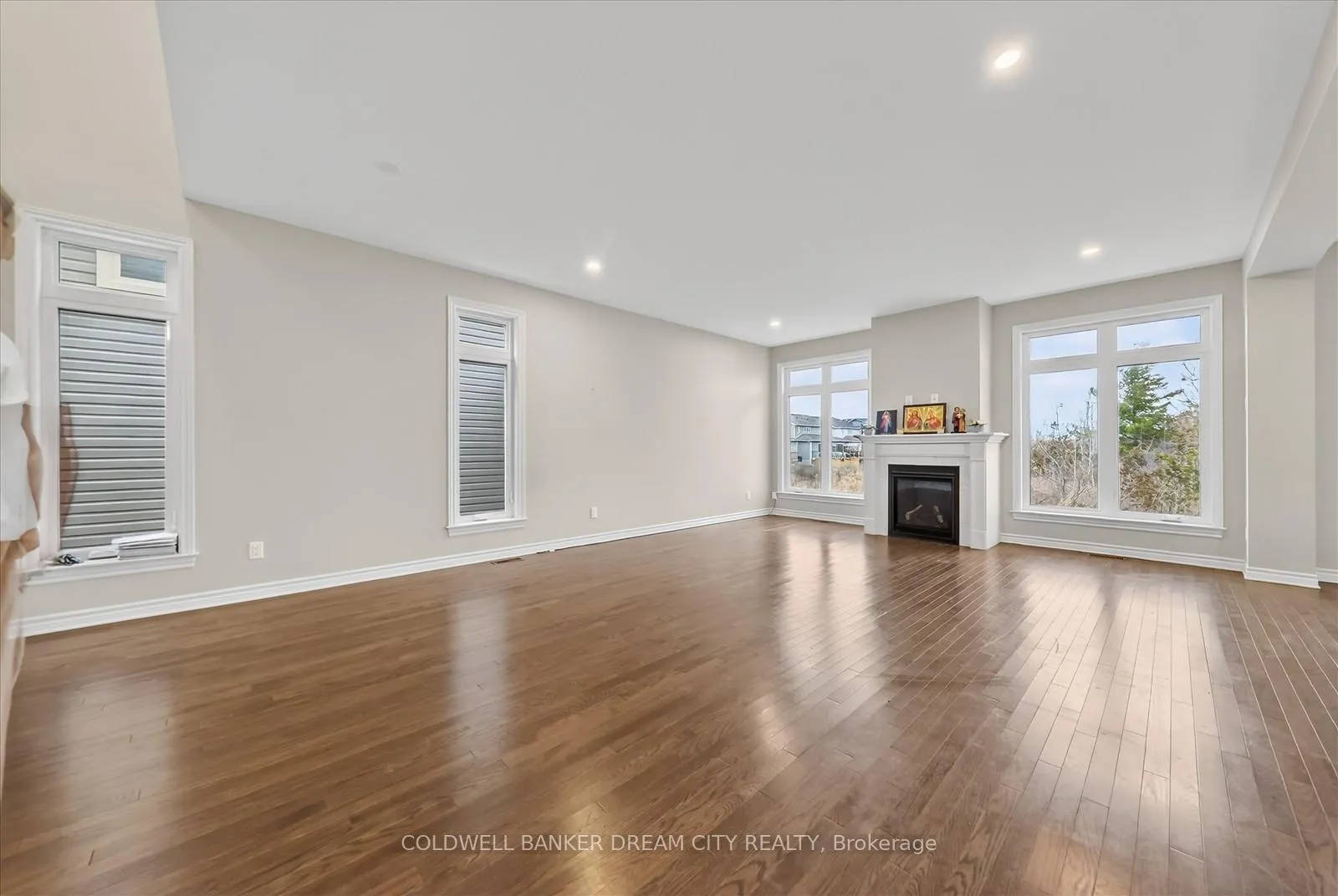 Photo 8 of 1386 Monarch Drive, Kingston, City Northwest — HOMEH