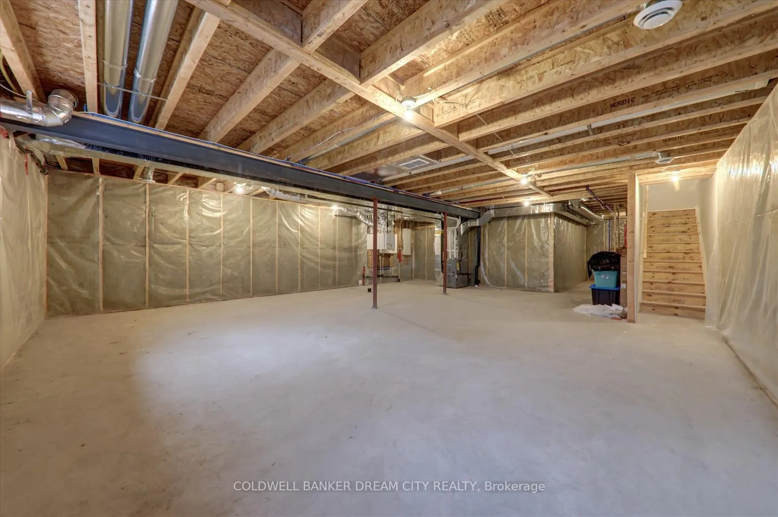 Photo 36 of 1386 Monarch Drive, Kingston, City Northwest — HOMEH