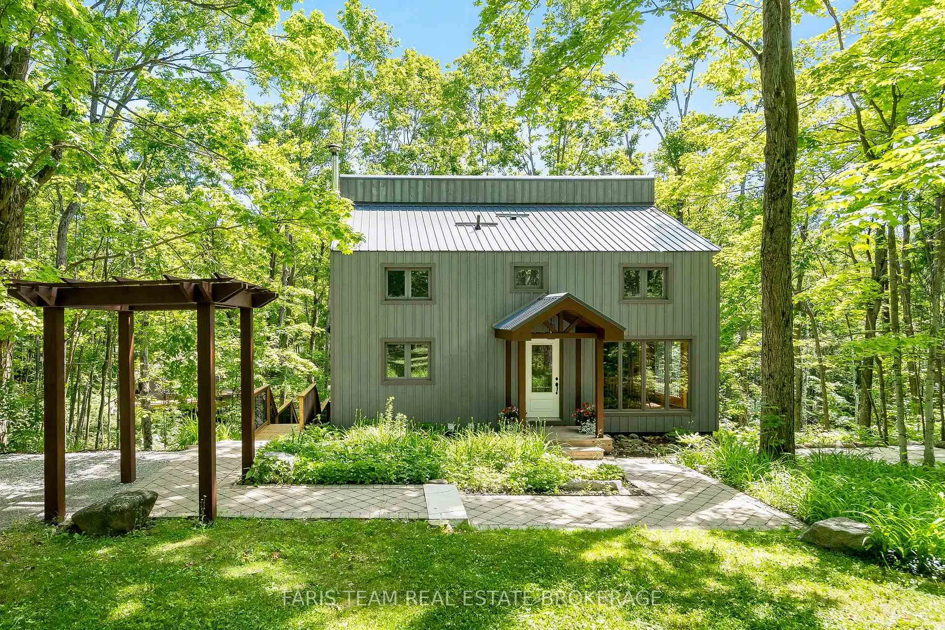 Photo 1 of 46 Huronwoods Drive, Oro-Medonte, Sugarbush — HOMEH