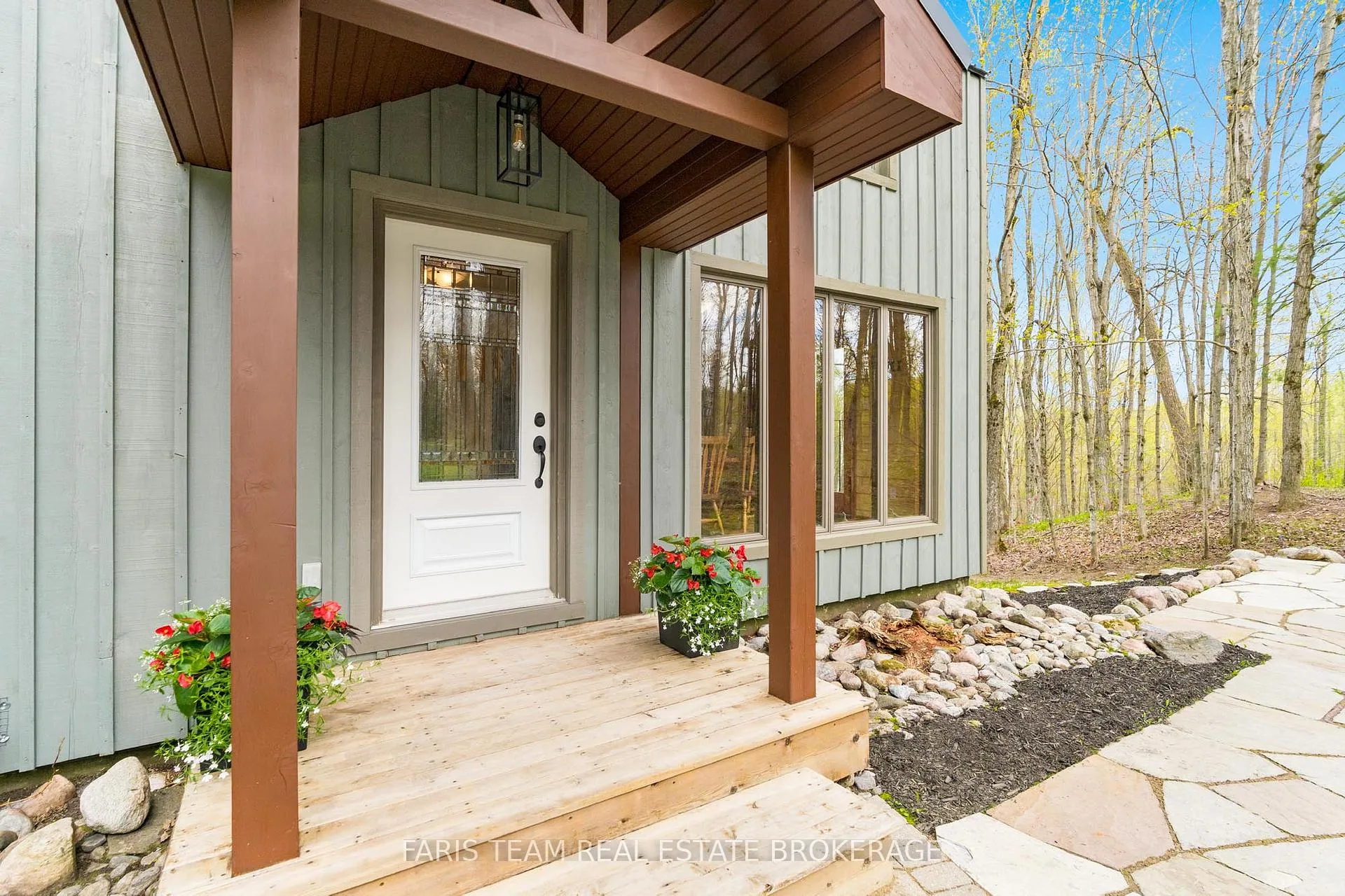 Photo 5 of 46 Huronwoods Drive, Oro-Medonte, Sugarbush — HOMEH