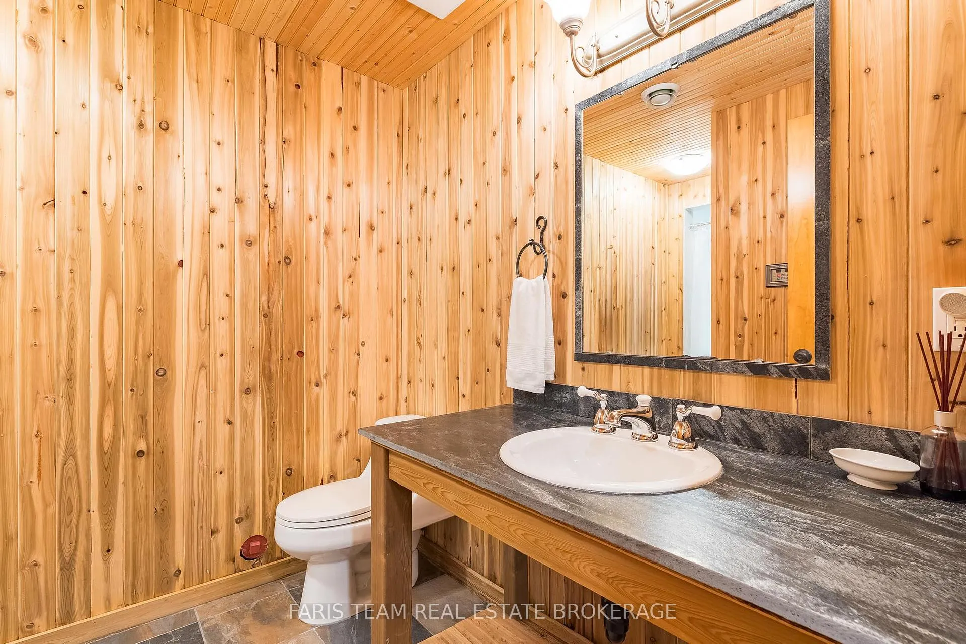 Photo 34 of 46 Huronwoods Drive, Oro-Medonte, Sugarbush — HOMEH