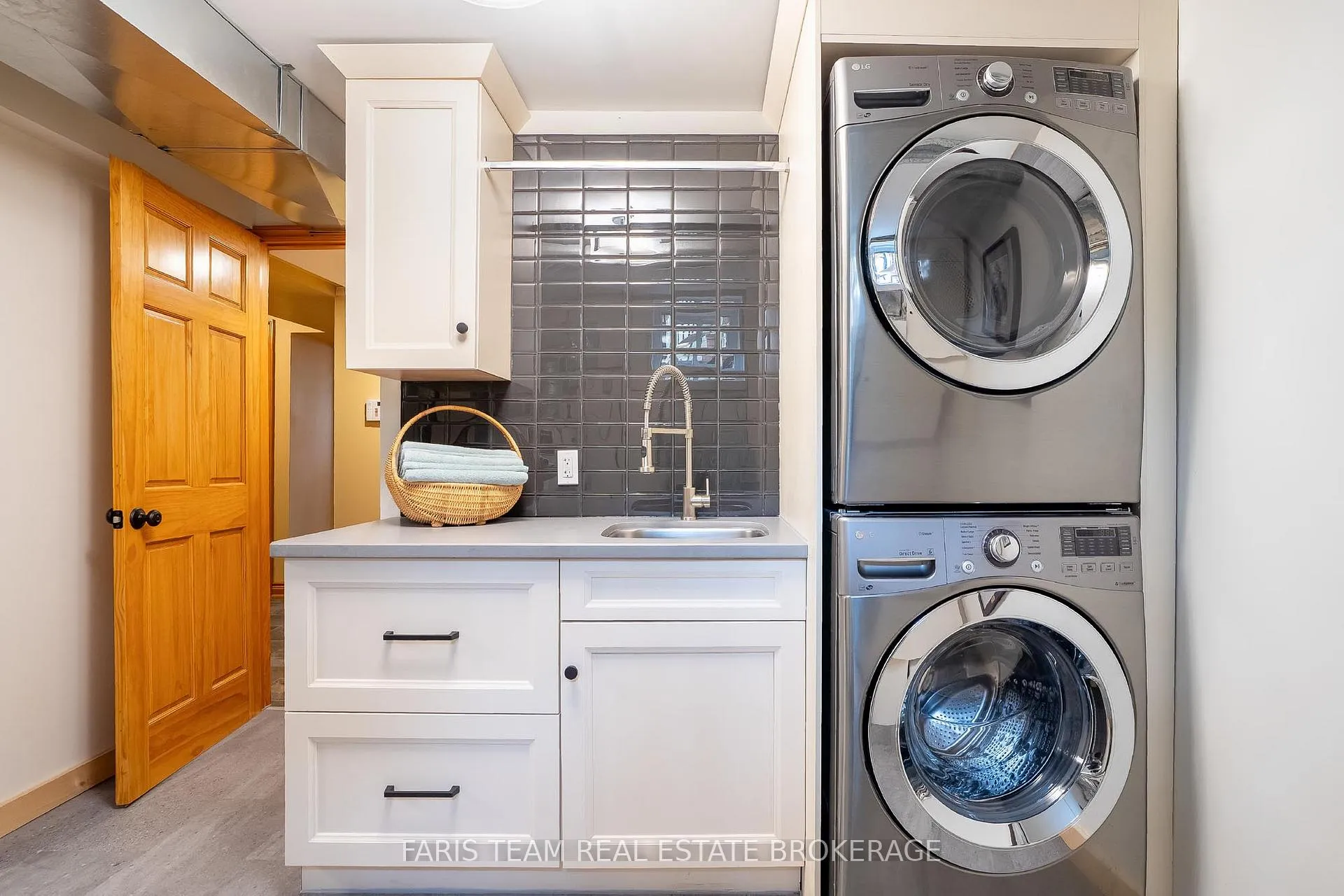 Photo 36 of 46 Huronwoods Drive, Oro-Medonte, Sugarbush — HOMEH
