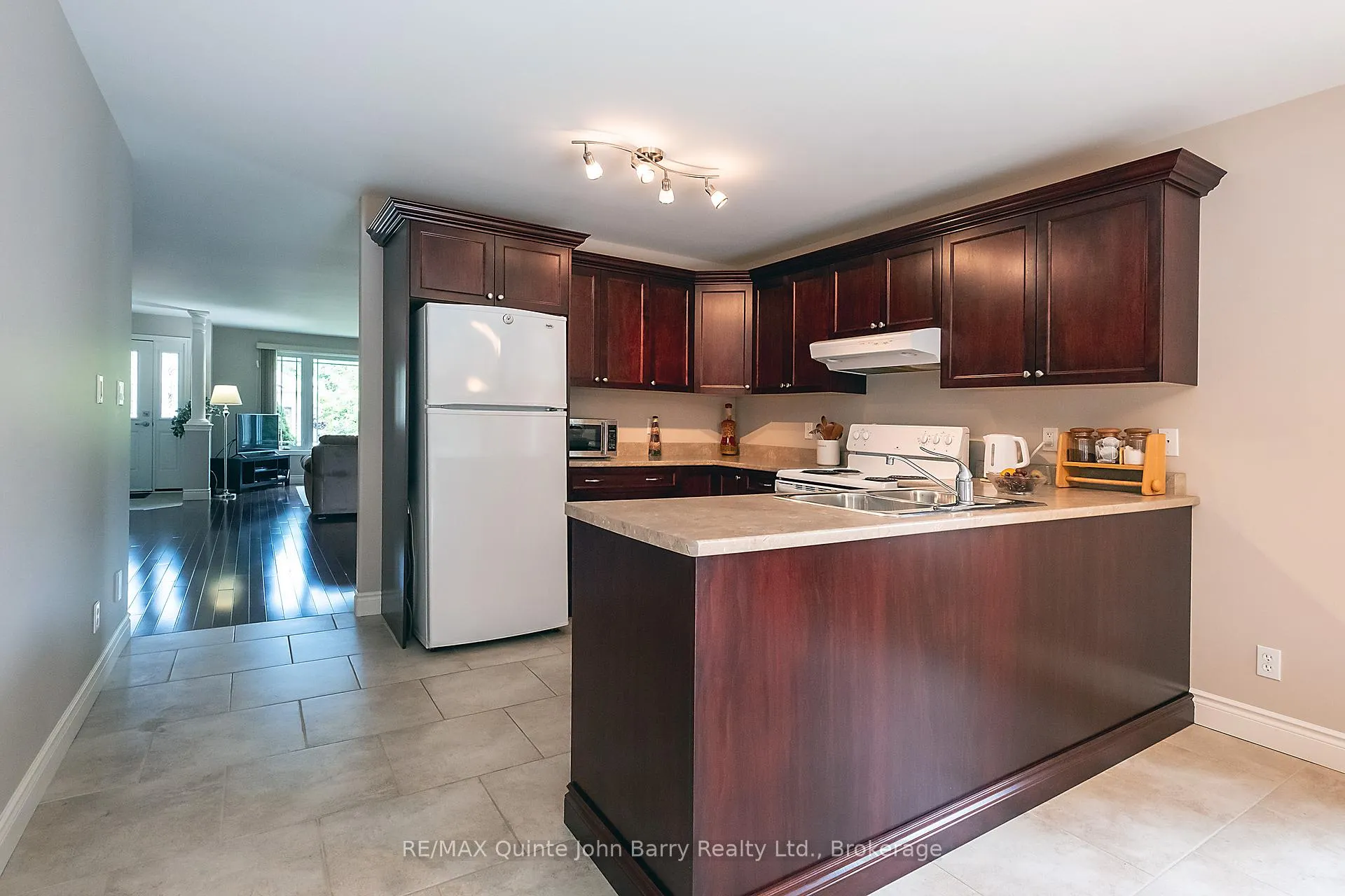Photo 13 of 4 Algonquin Avenue, Brighton — HOMEH