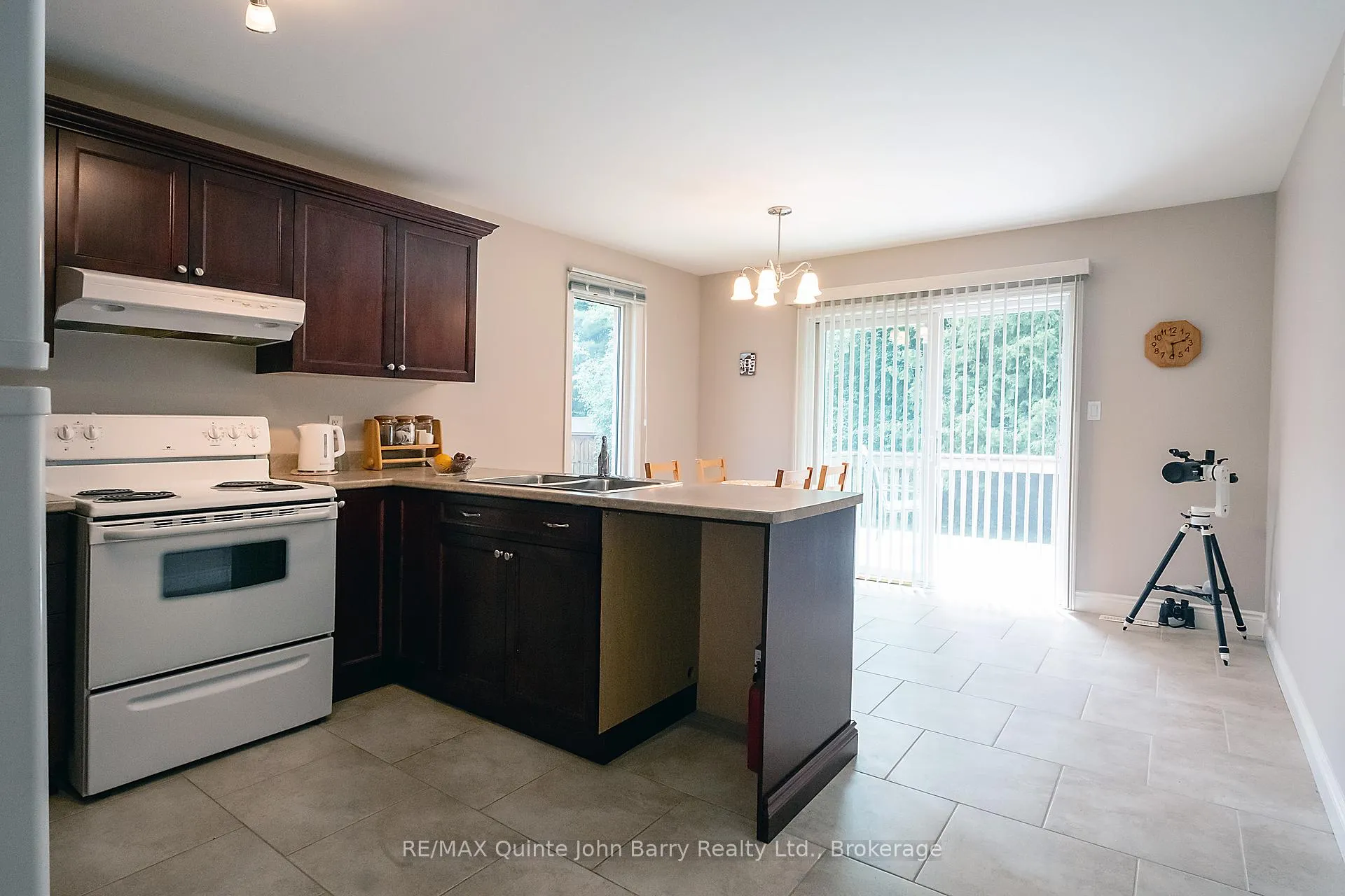 Photo 15 of 4 Algonquin Avenue, Brighton — HOMEH