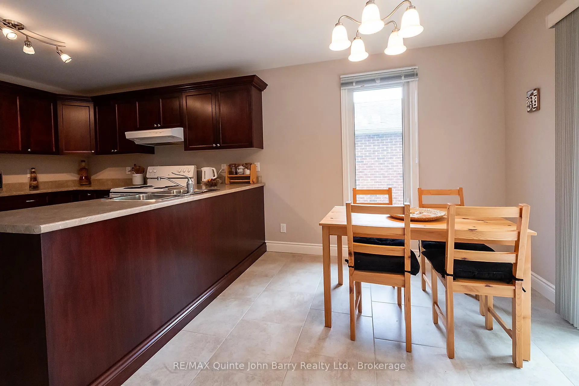 Photo 16 of 4 Algonquin Avenue, Brighton — HOMEH