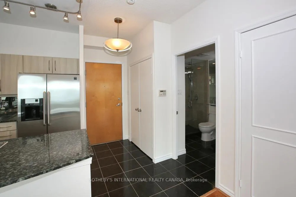 Photo 2 of Unit SPH22, 600 Queens Quay, Toronto, Waterfront Communities — HOMEH