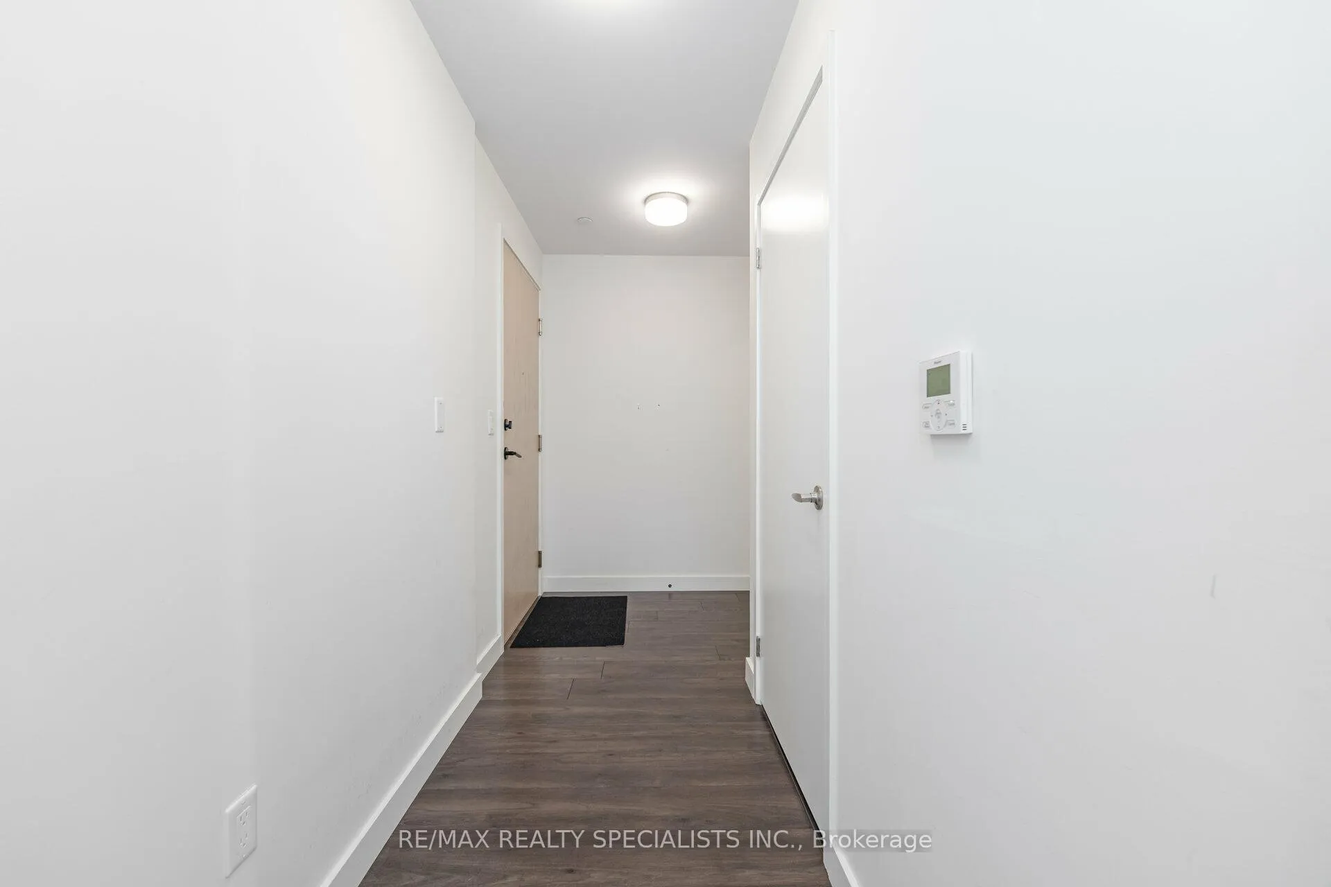 Photo 4 of Unit 214, 150 Sabina Drive, Oakville, Glenorchy — HOMEH
