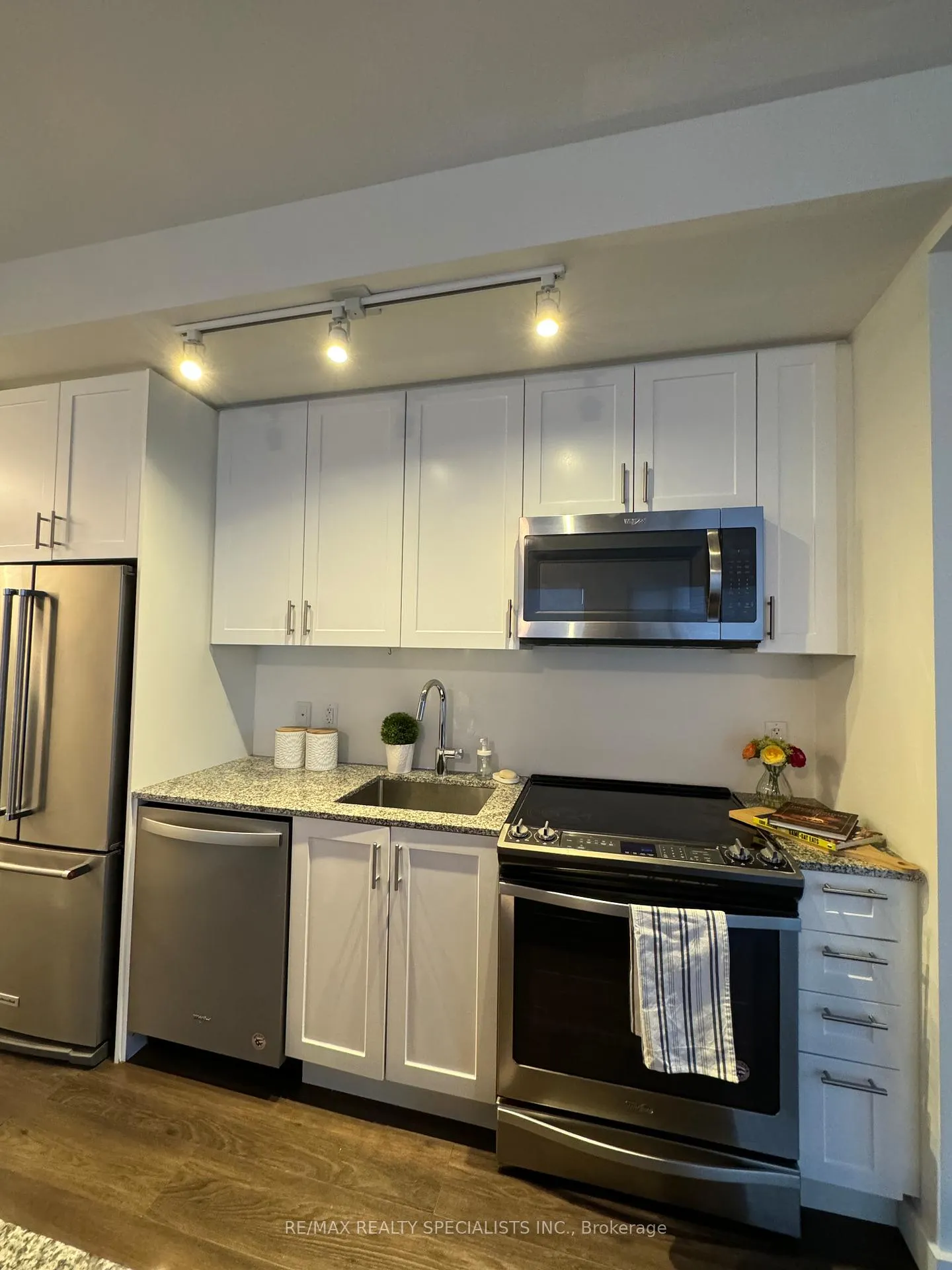 Photo 11 of Unit 214, 150 Sabina Drive, Oakville, Glenorchy — HOMEH