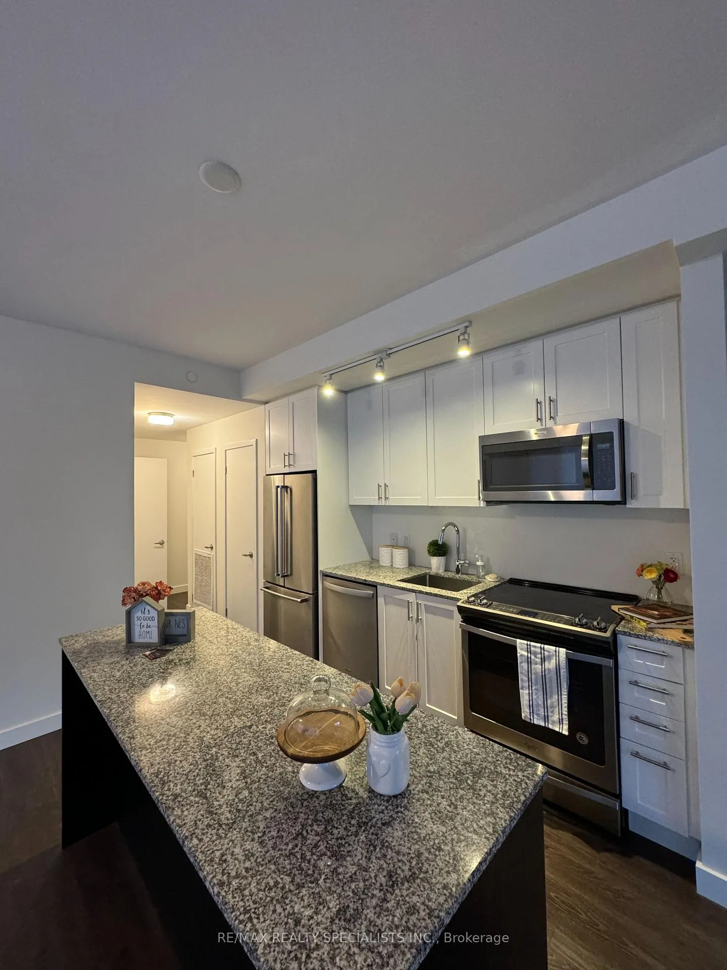 Photo 13 of Unit 214, 150 Sabina Drive, Oakville, Glenorchy — HOMEH
