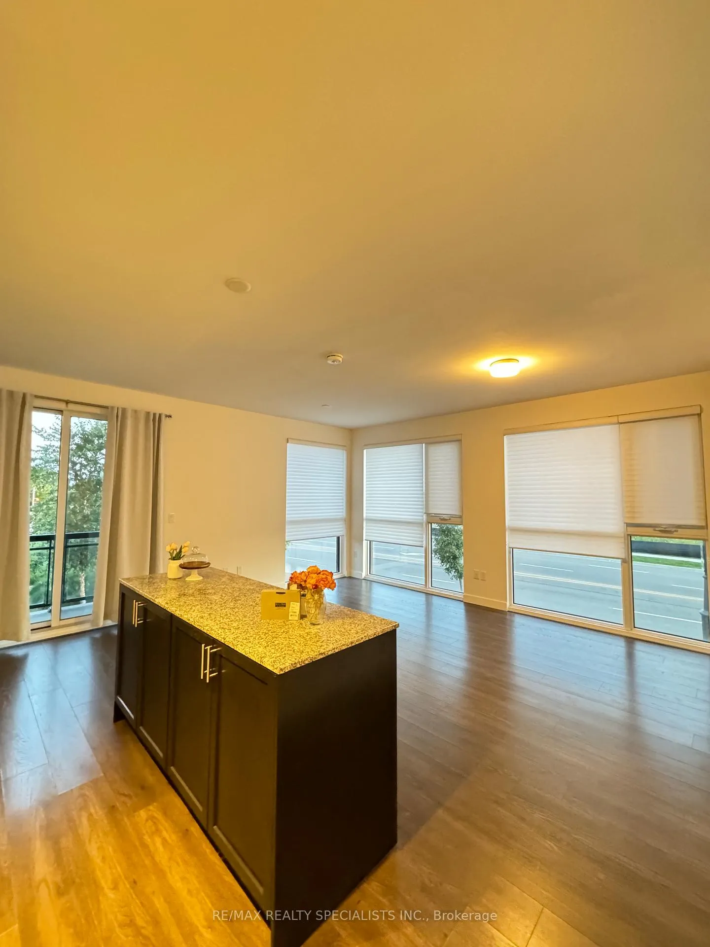 Photo 14 of Unit 214, 150 Sabina Drive, Oakville, Glenorchy — HOMEH