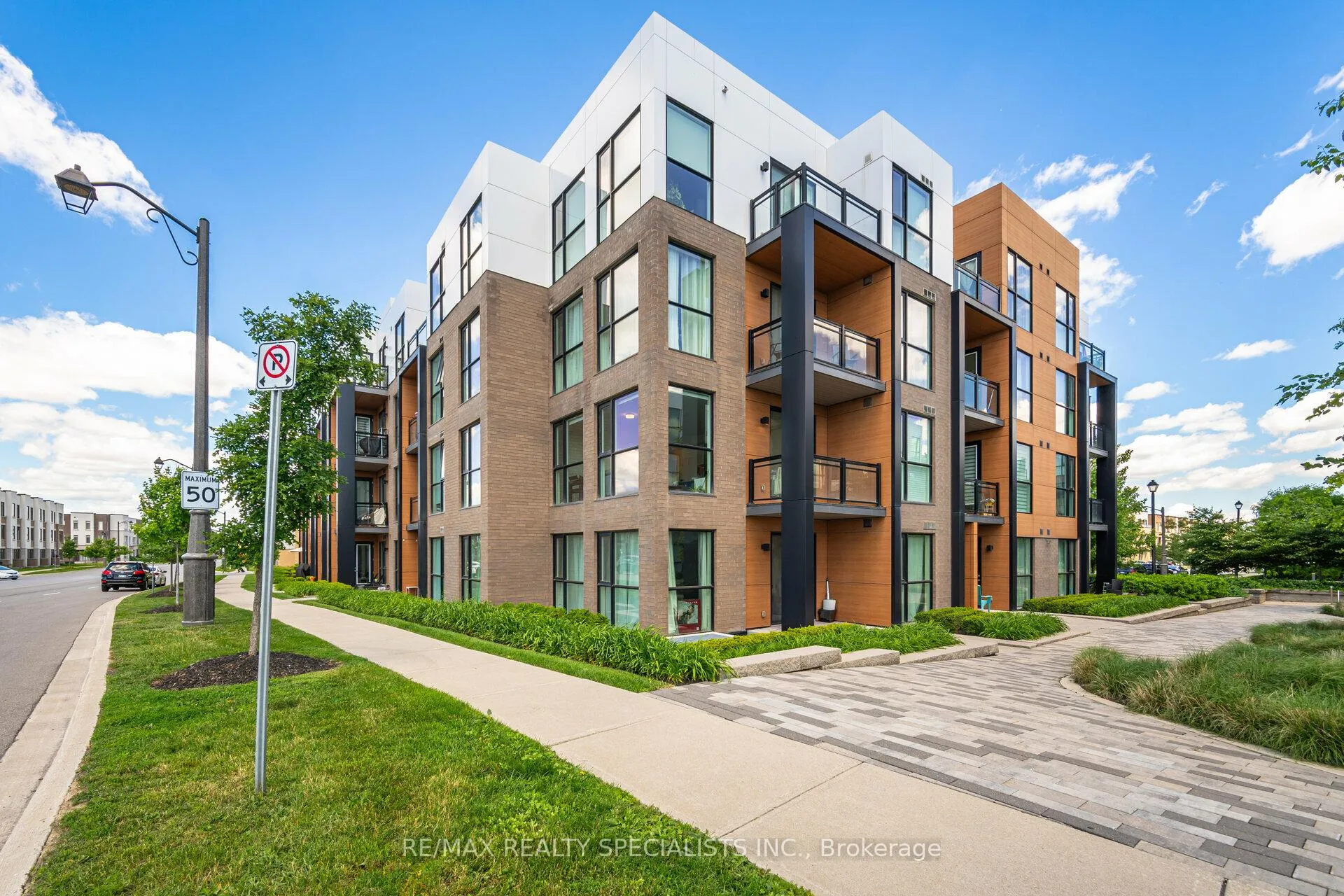 Photo 38 of Unit 214, 150 Sabina Drive, Oakville, Glenorchy — HOMEH