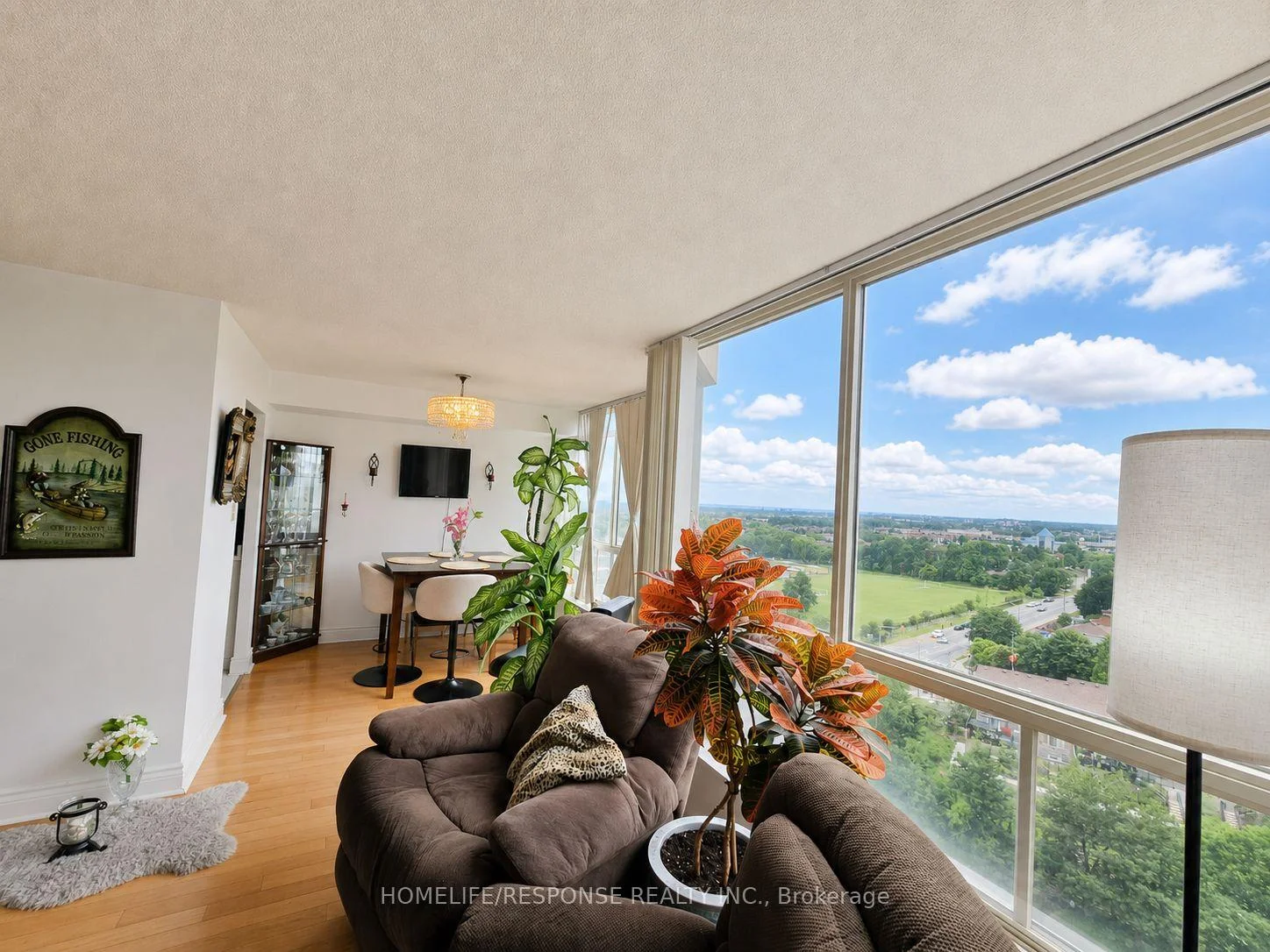 Photo 10 of Unit 1601, 55 Elm Drive W, Mississauga, City Centre — HOMEH