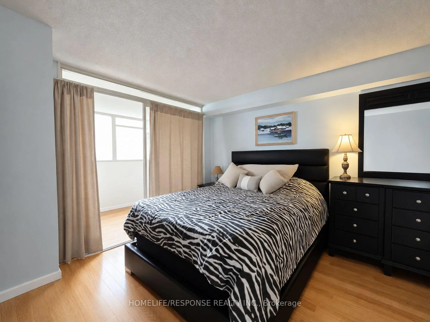 Photo 12 of Unit 1601, 55 Elm Drive W, Mississauga, City Centre — HOMEH