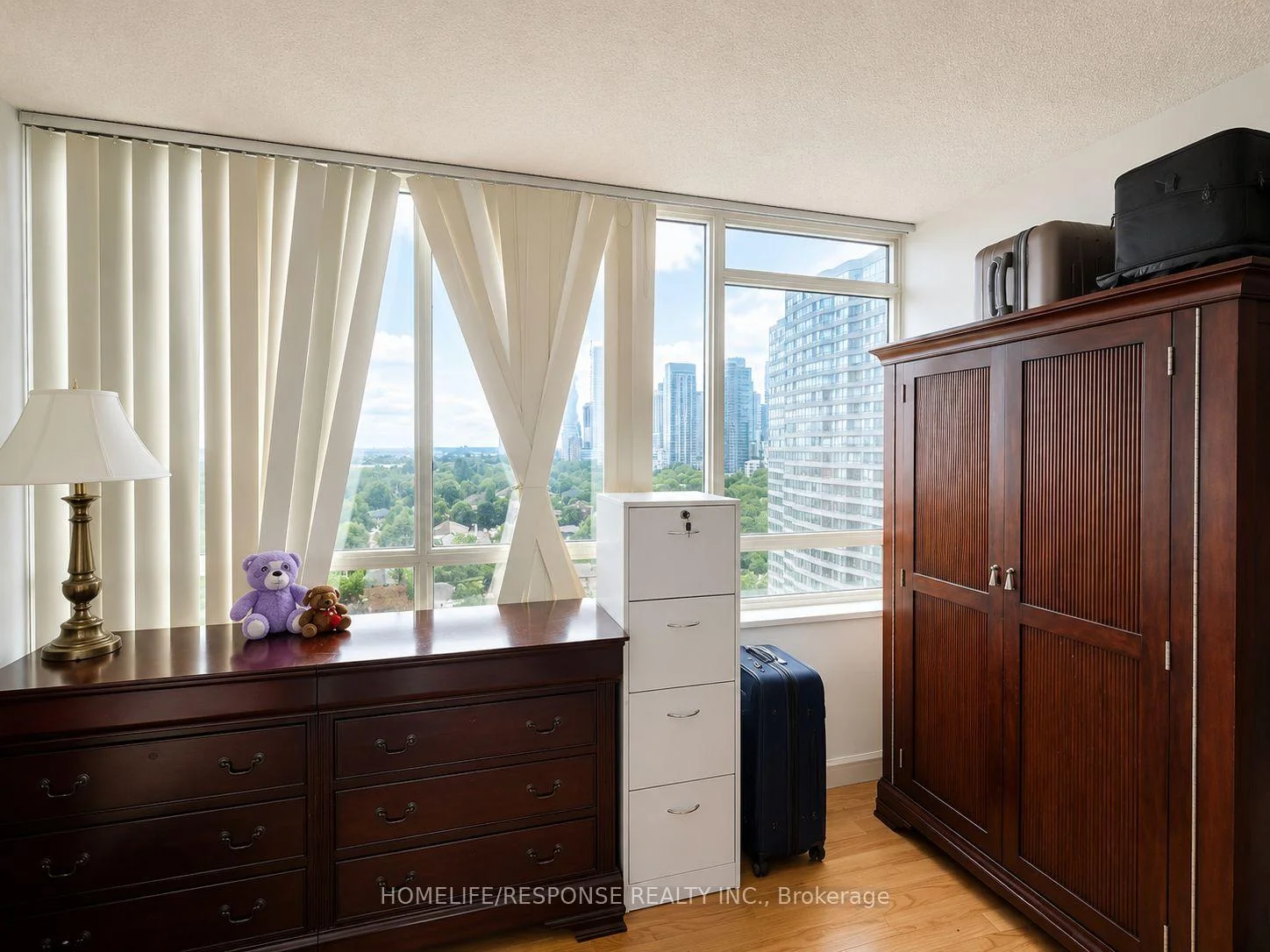 Photo 15 of Unit 1601, 55 Elm Drive W, Mississauga, City Centre — HOMEH