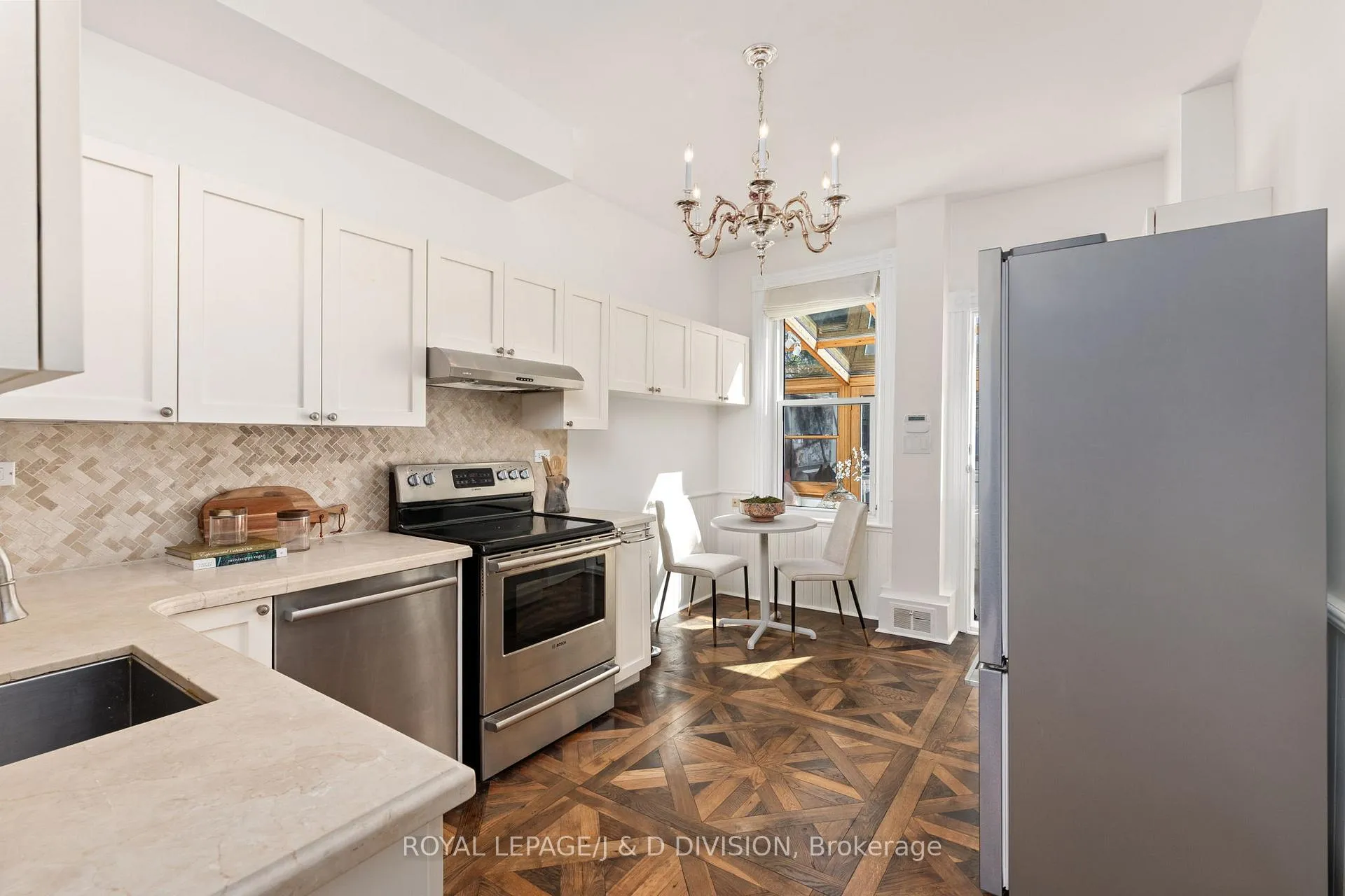 Photo 7 of 477 Roxton Road, Toronto, Palmerston-Little Italy — HOMEH