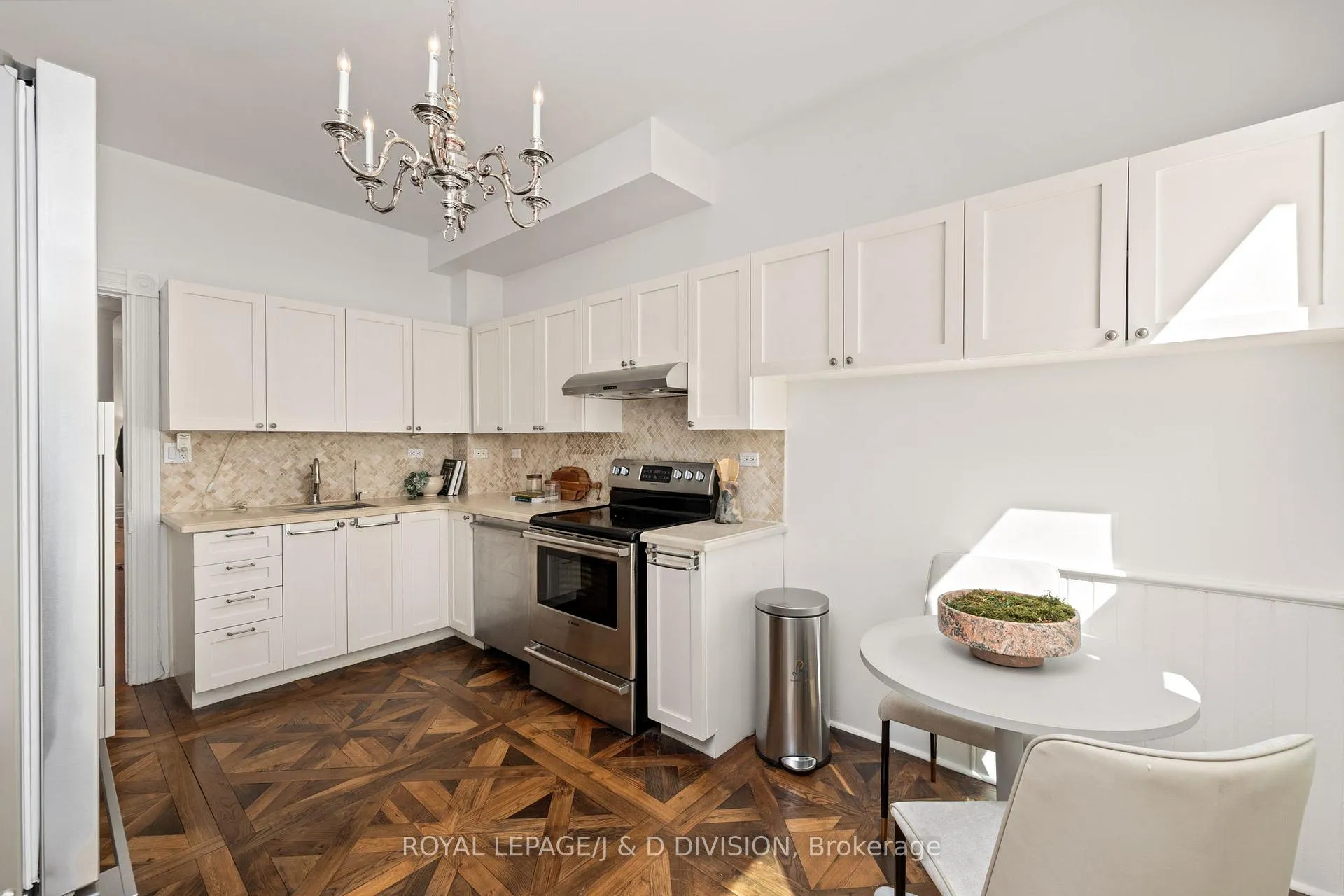 Photo 8 of 477 Roxton Road, Toronto, Palmerston-Little Italy — HOMEH