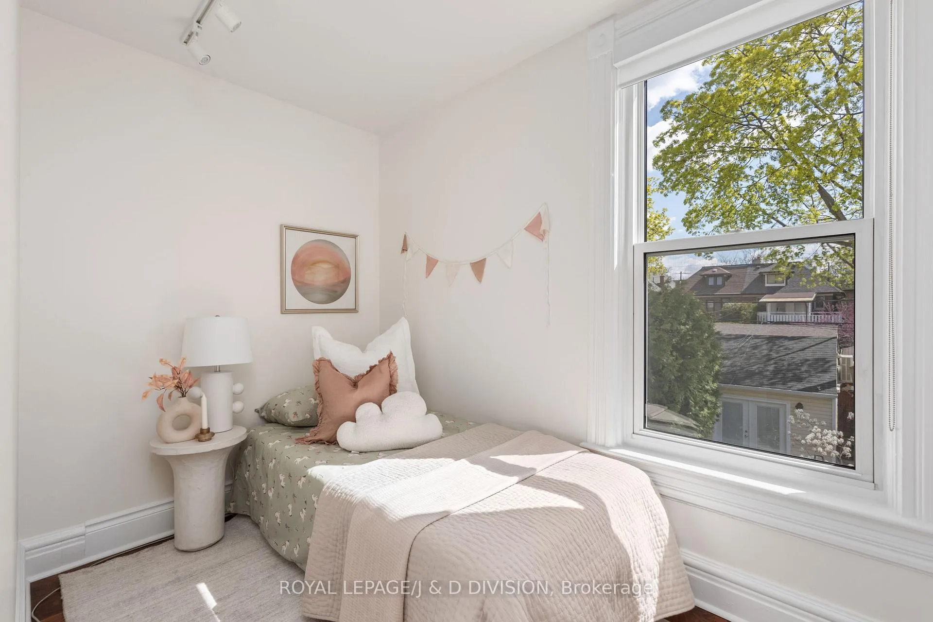 Photo 19 of 477 Roxton Road, Toronto, Palmerston-Little Italy — HOMEH