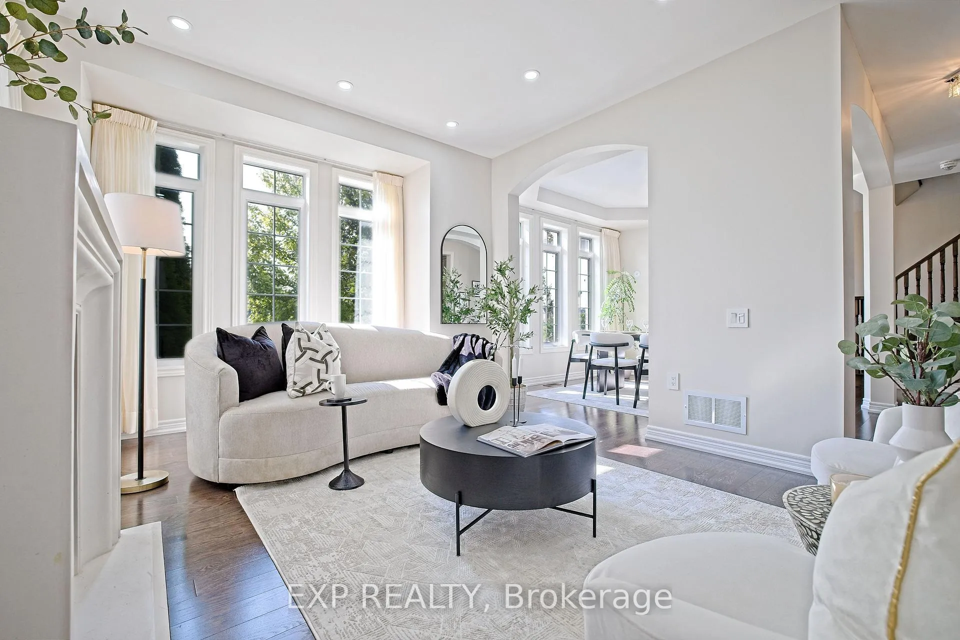 Photo 13 of 520 Dougall Avenue E, Caledon, Rural Caledon — HOMEH