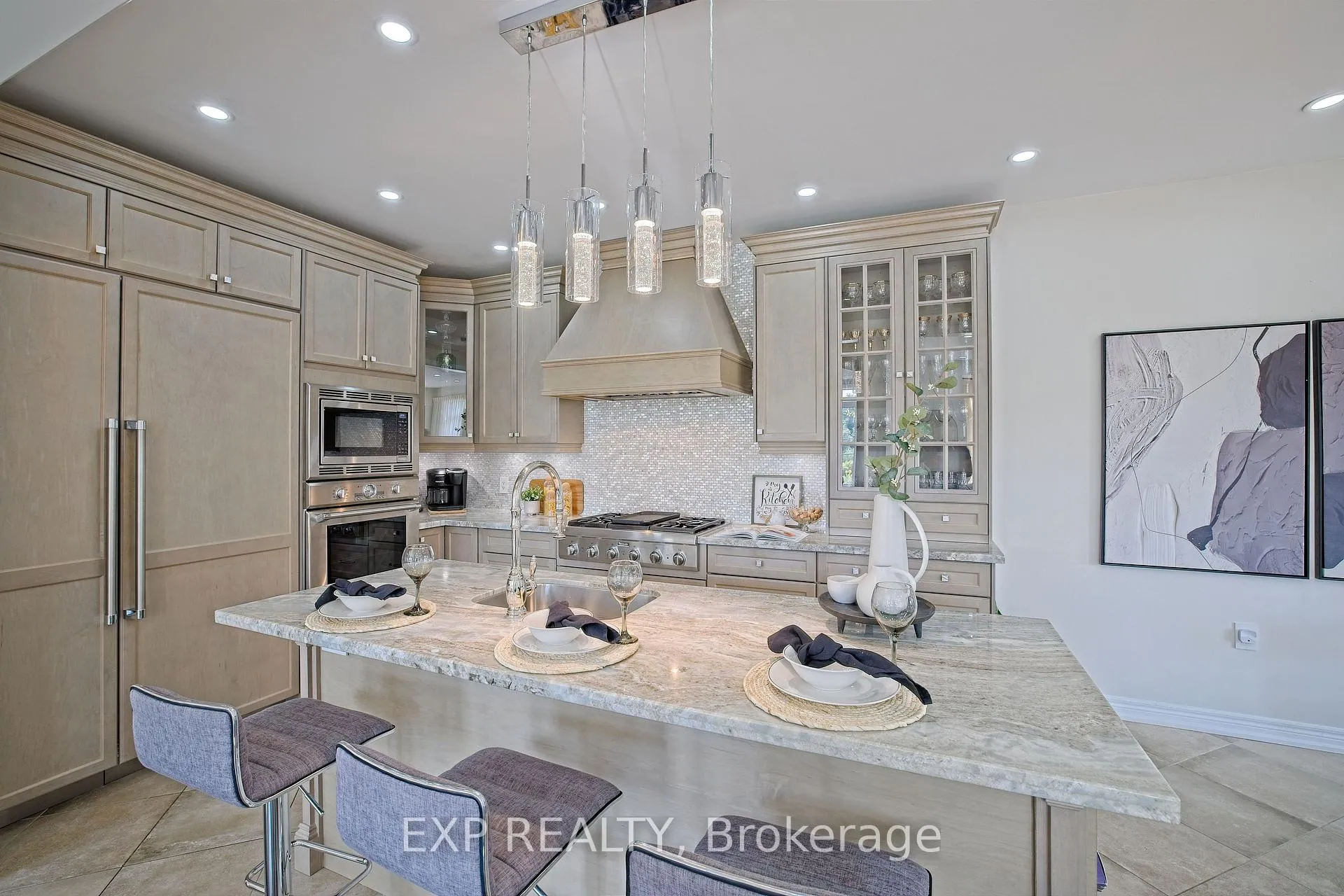 Photo 22 of 520 Dougall Avenue E, Caledon, Rural Caledon — HOMEH