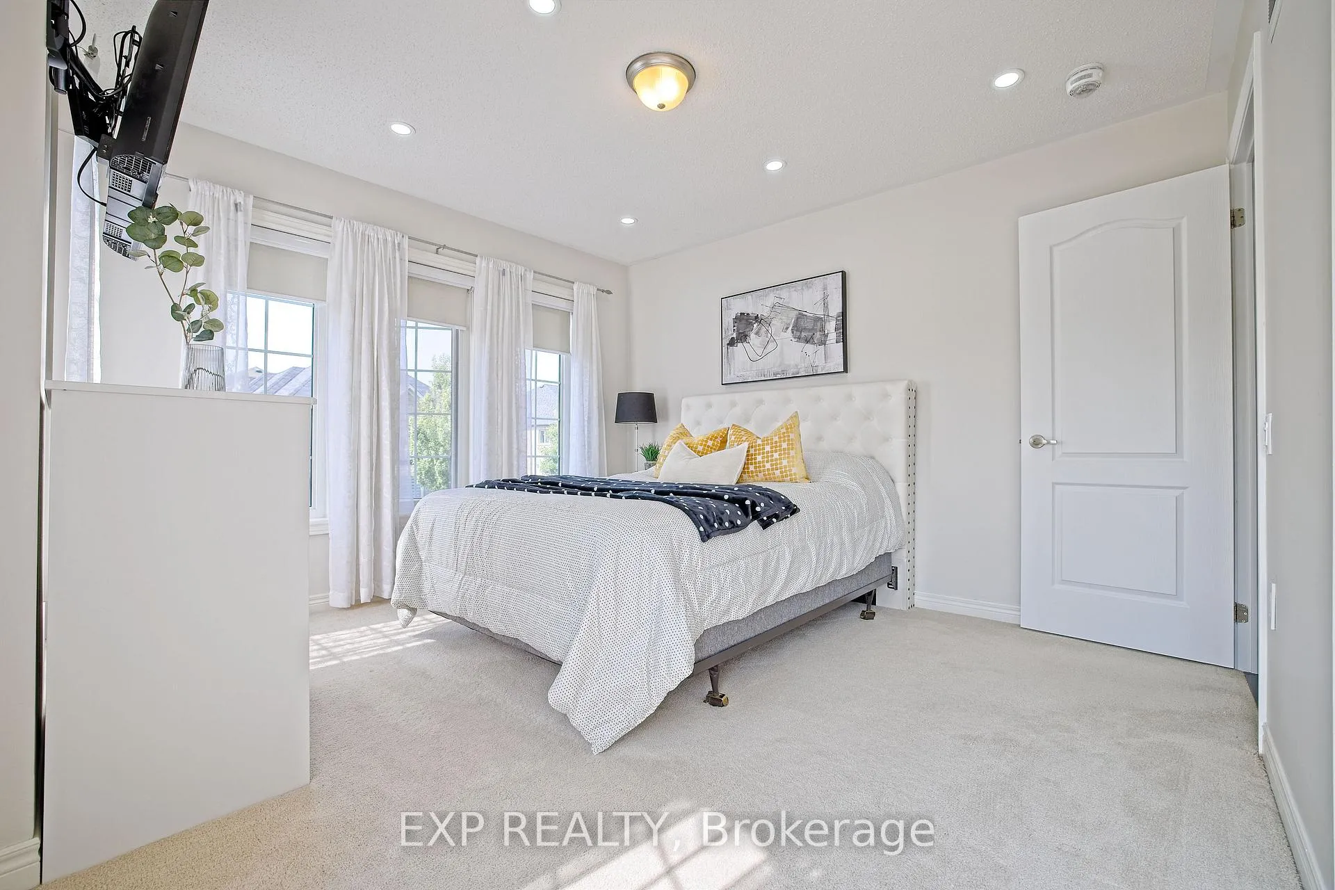 Photo 42 of 520 Dougall Avenue E, Caledon, Rural Caledon — HOMEH