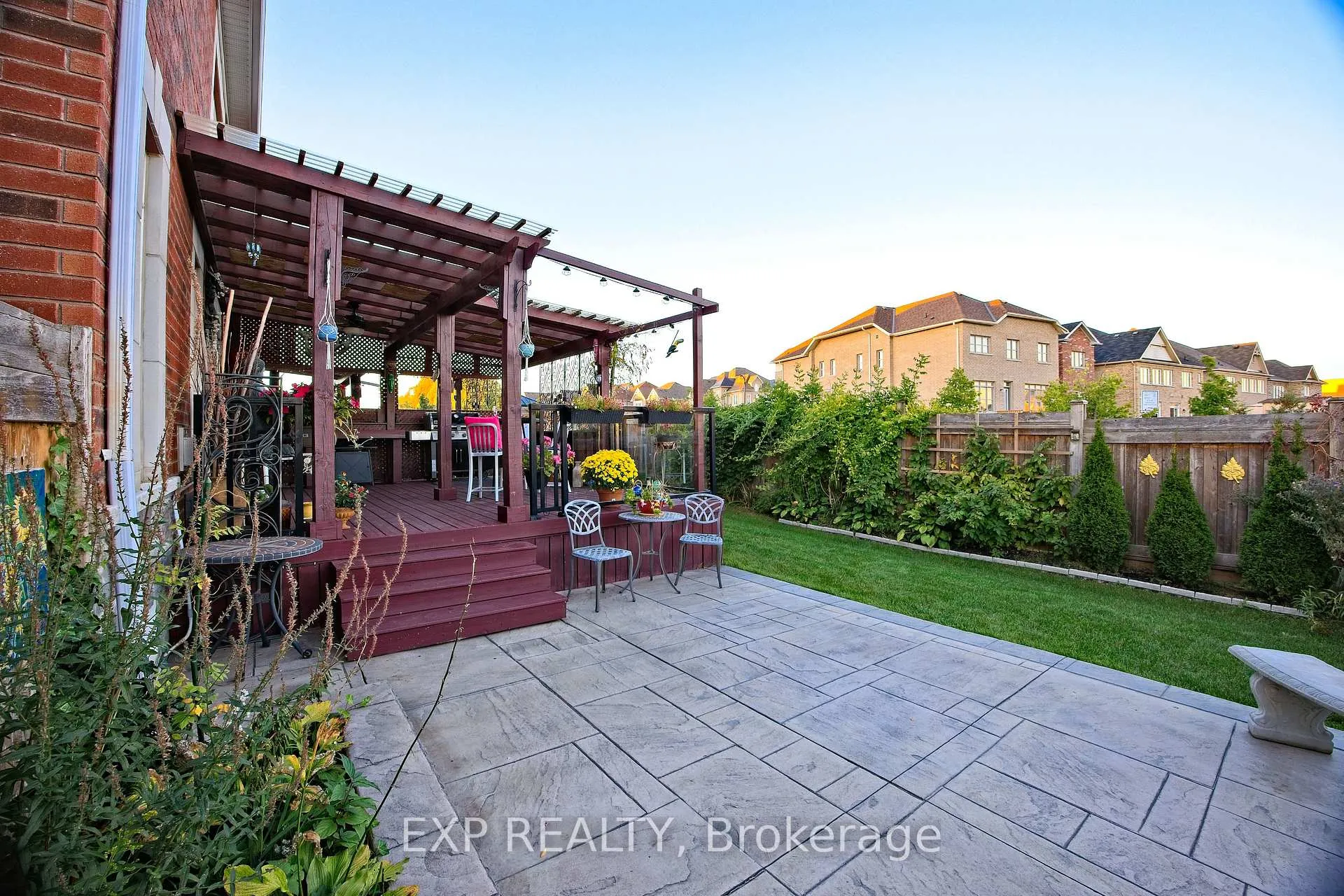 Photo 48 of 520 Dougall Avenue E, Caledon, Rural Caledon — HOMEH