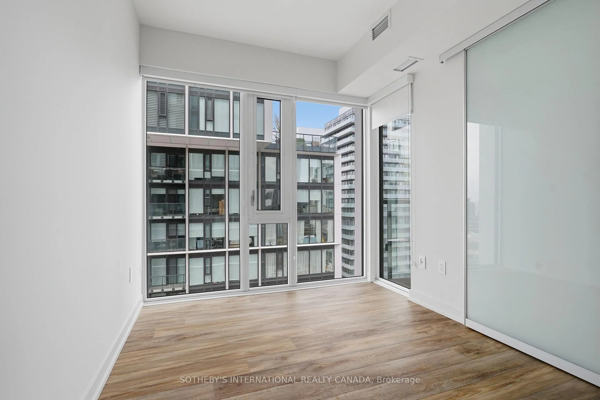 Photo 9 of Unit 2108, 158 Front Street, Toronto, Moss Park — HOMEH