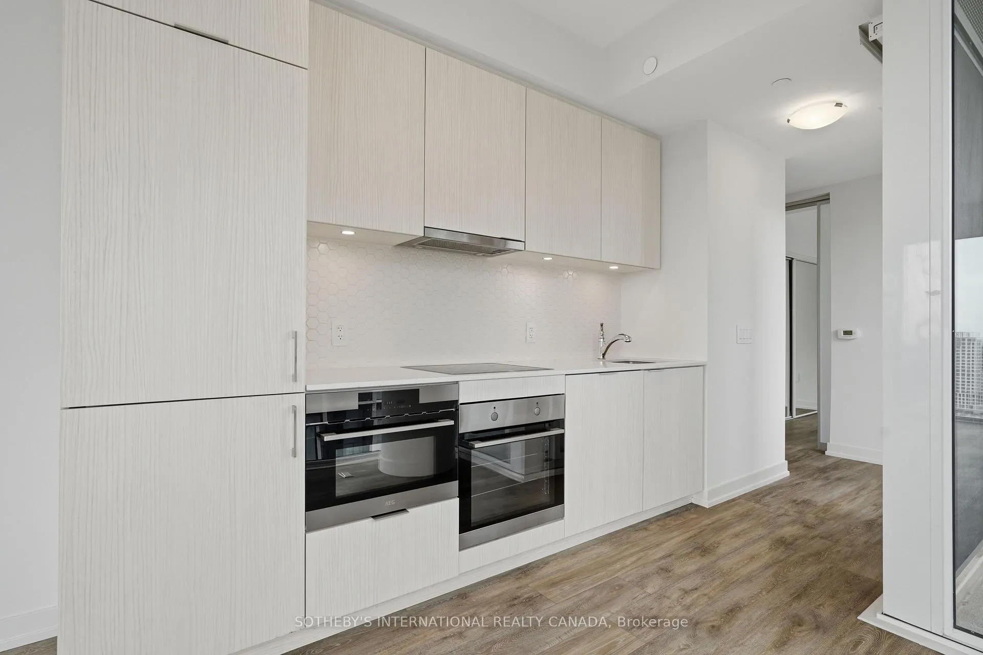 Photo 10 of Unit 2108, 158 Front Street, Toronto, Moss Park — HOMEH