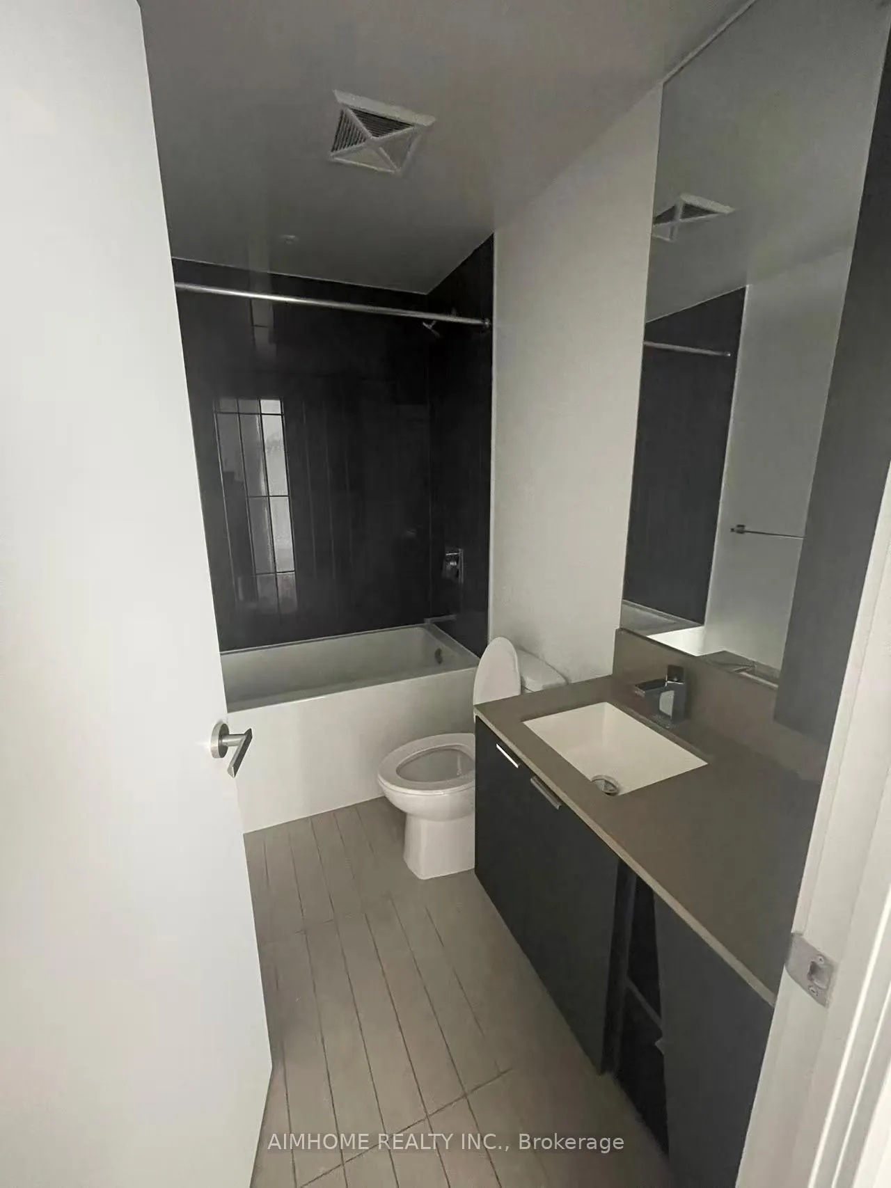 Photo 6 of Unit 804, 3883 Quartz Road, Mississauga, City Centre — HOMEH
