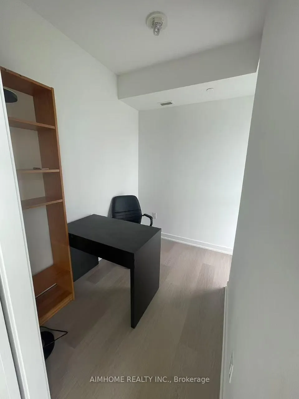 Photo 7 of Unit 804, 3883 Quartz Road, Mississauga, City Centre — HOMEH