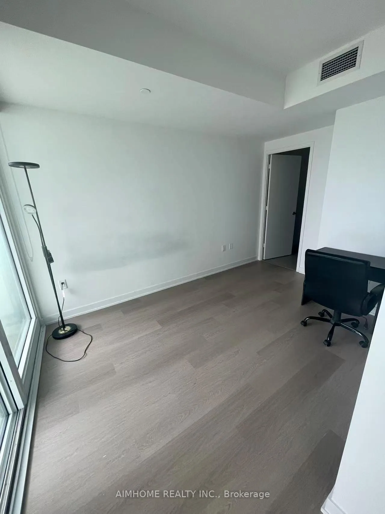 Photo 8 of Unit 804, 3883 Quartz Road, Mississauga, City Centre — HOMEH